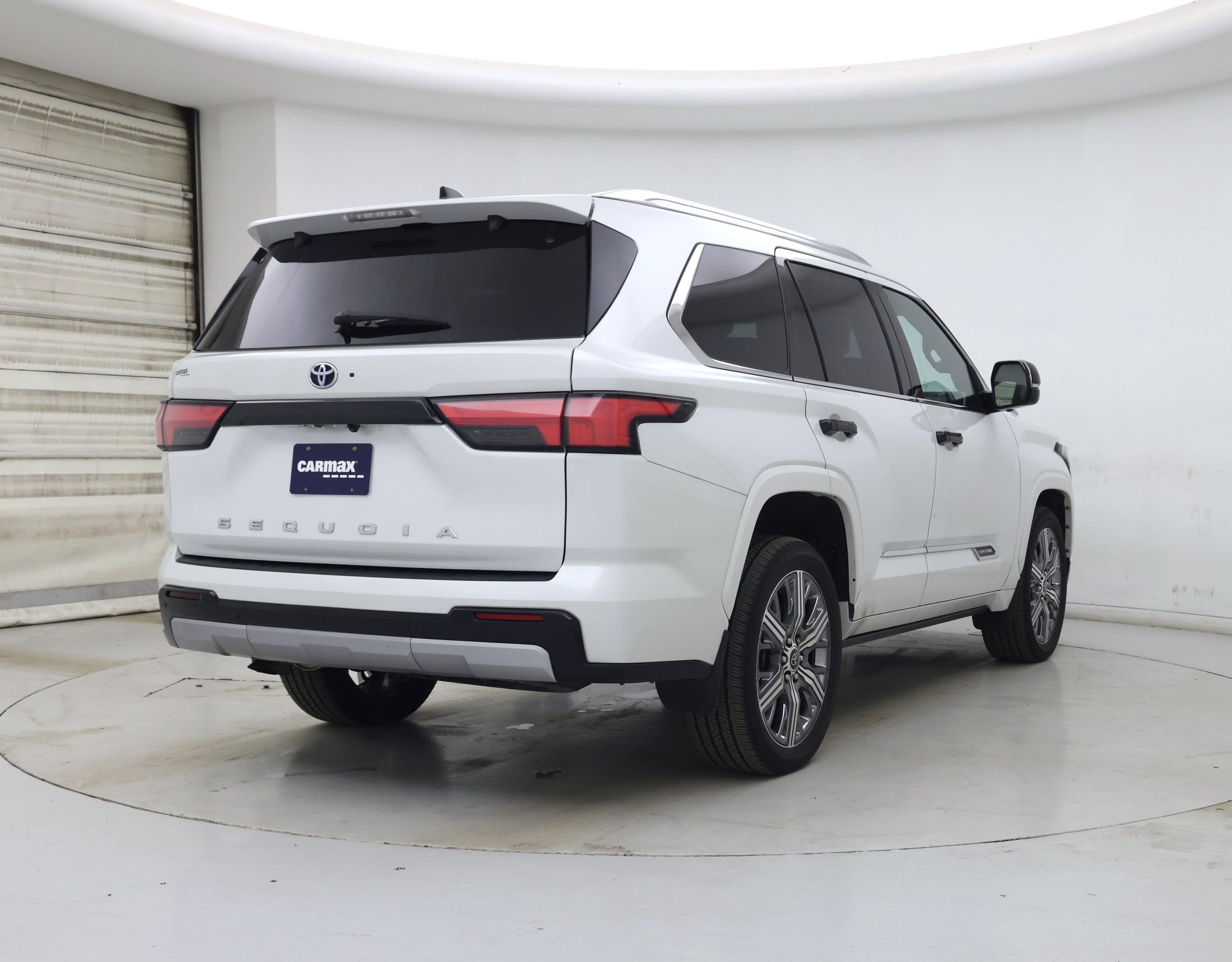 Thumbnail: 2023 Toyota Sequoia - 8