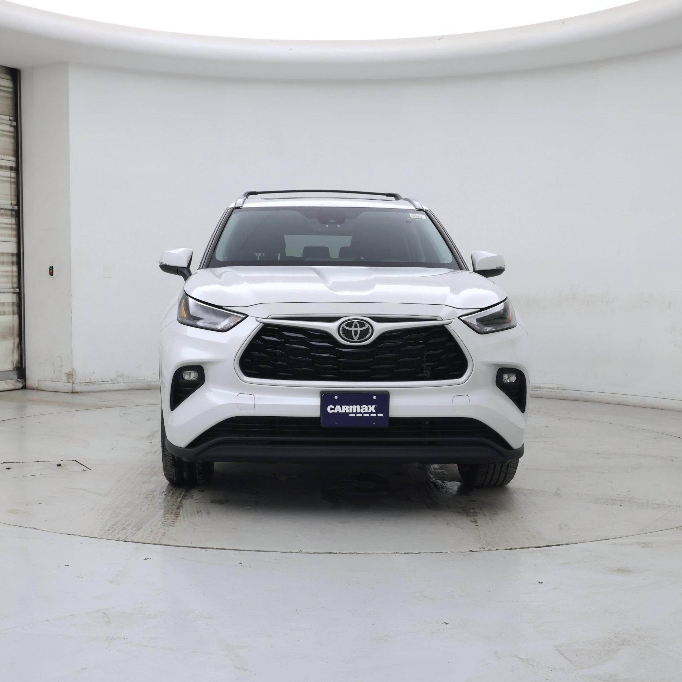 Thumbnail: 2023 Toyota Highlander - 5