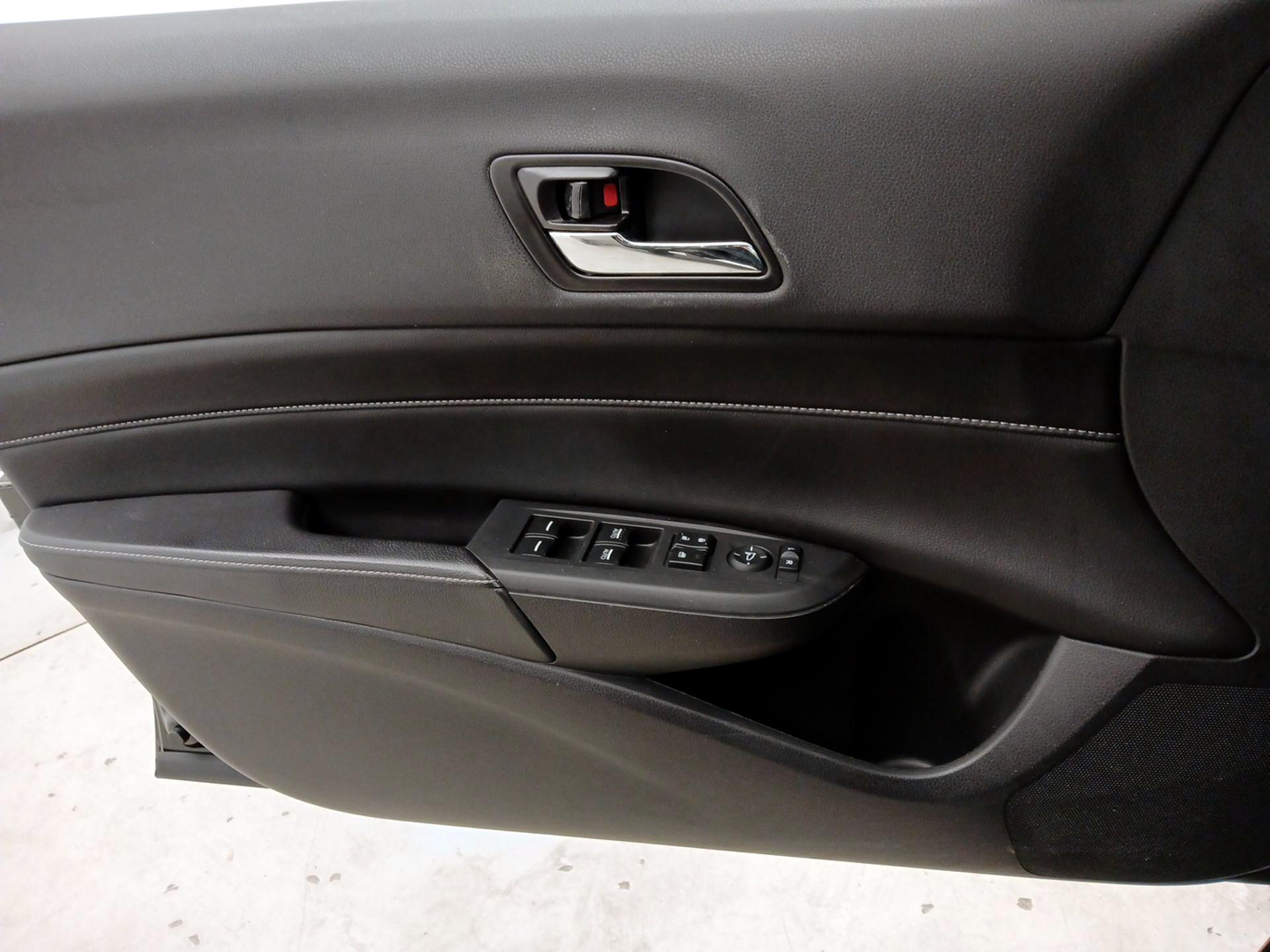 Thumbnail: 2015 Acura ILX - 12