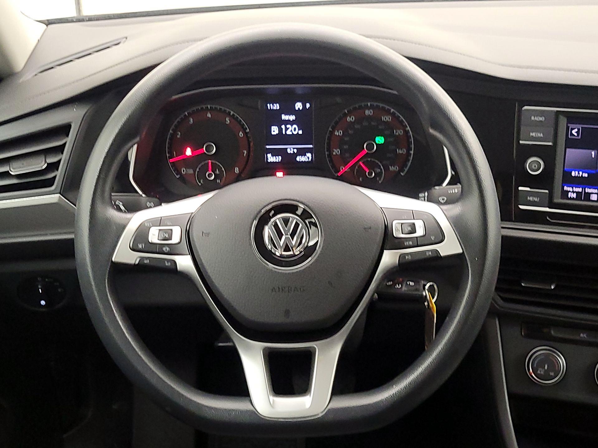 Thumbnail: 2020 Volkswagen Jetta - 10