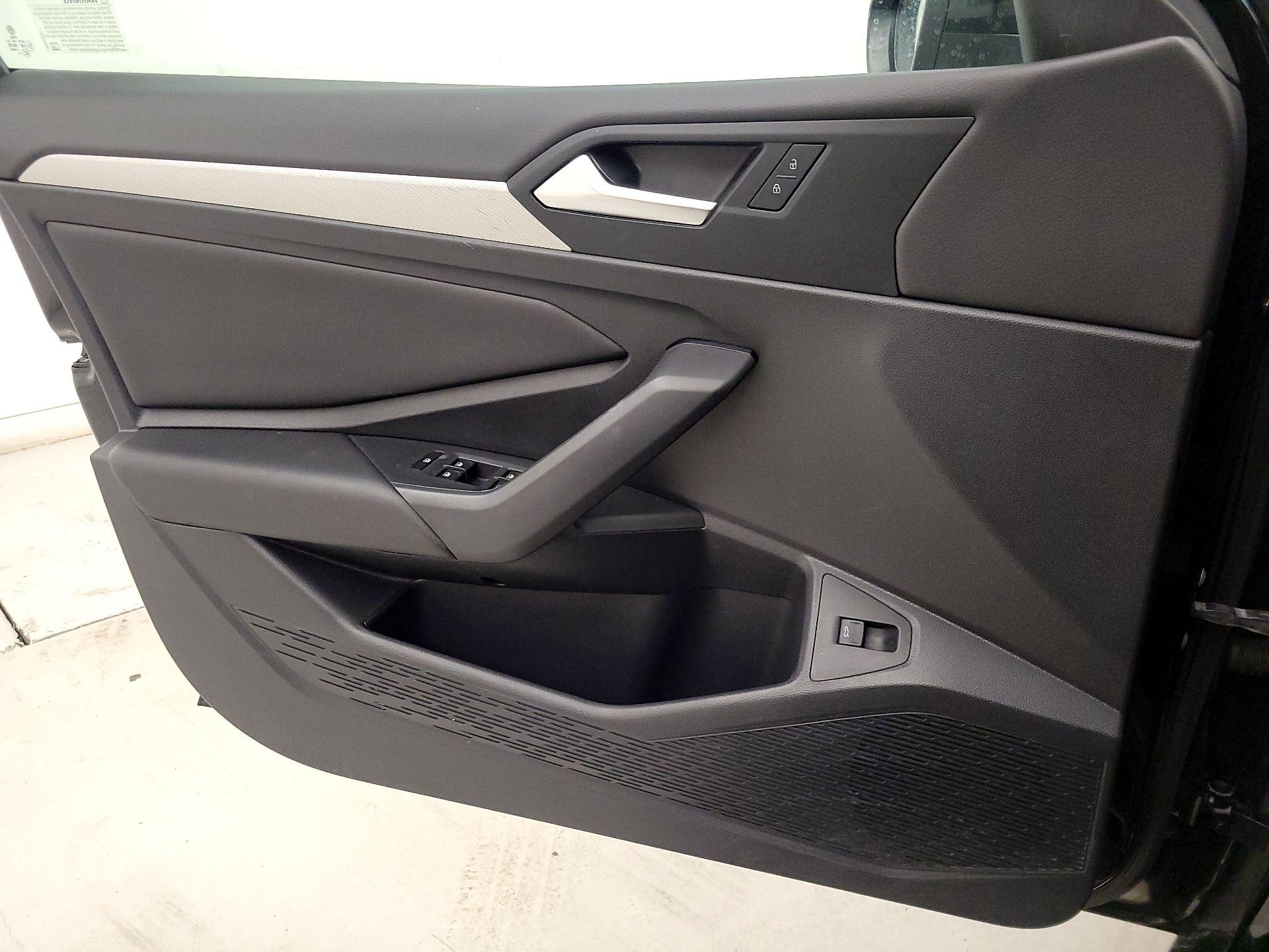 Thumbnail: 2020 Volkswagen Jetta - 12