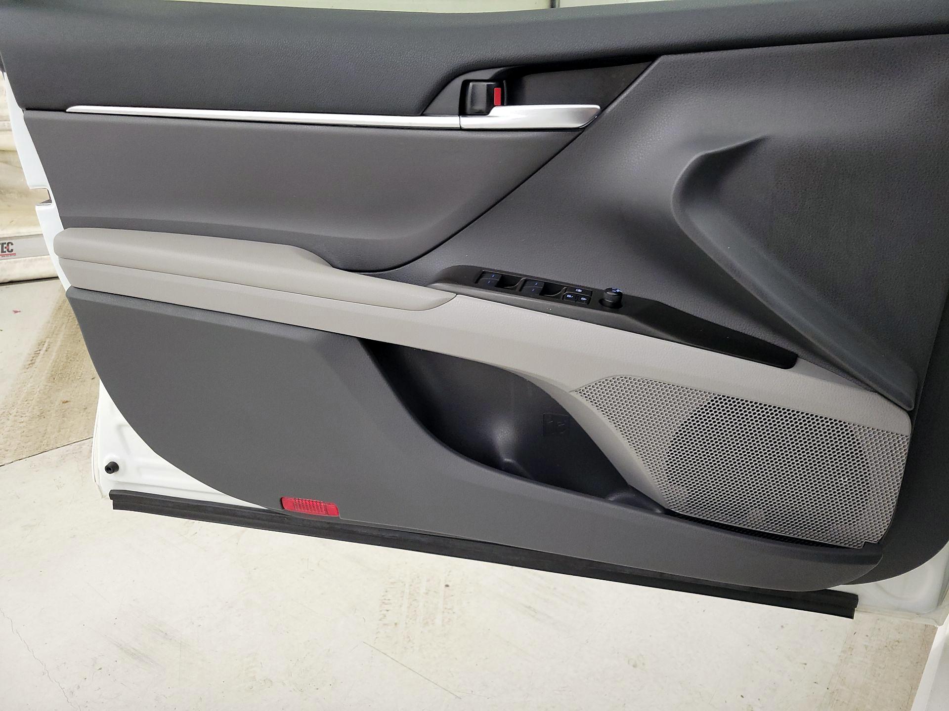 Thumbnail: 2024 Toyota Camry - 12