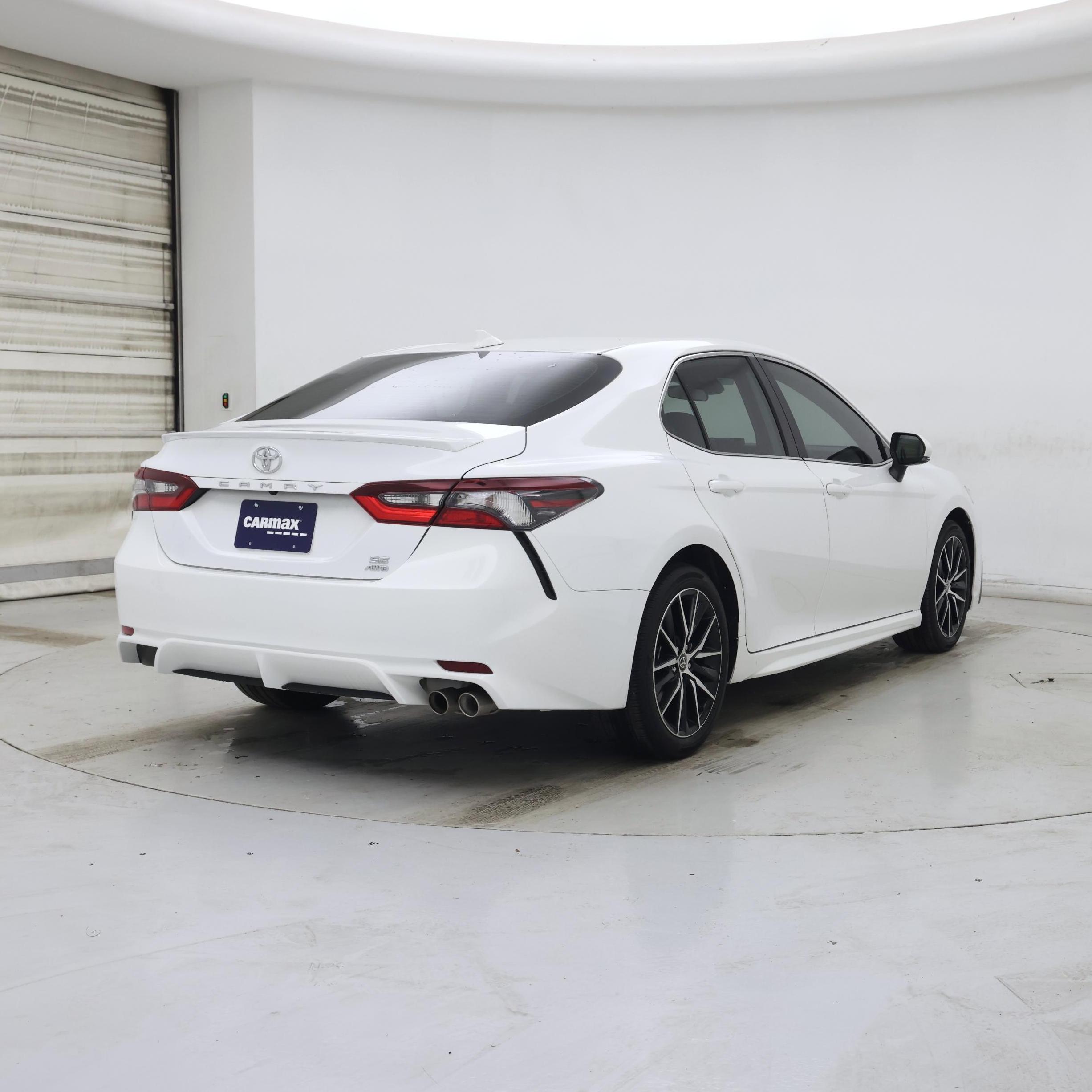 Thumbnail: 2024 Toyota Camry - 8