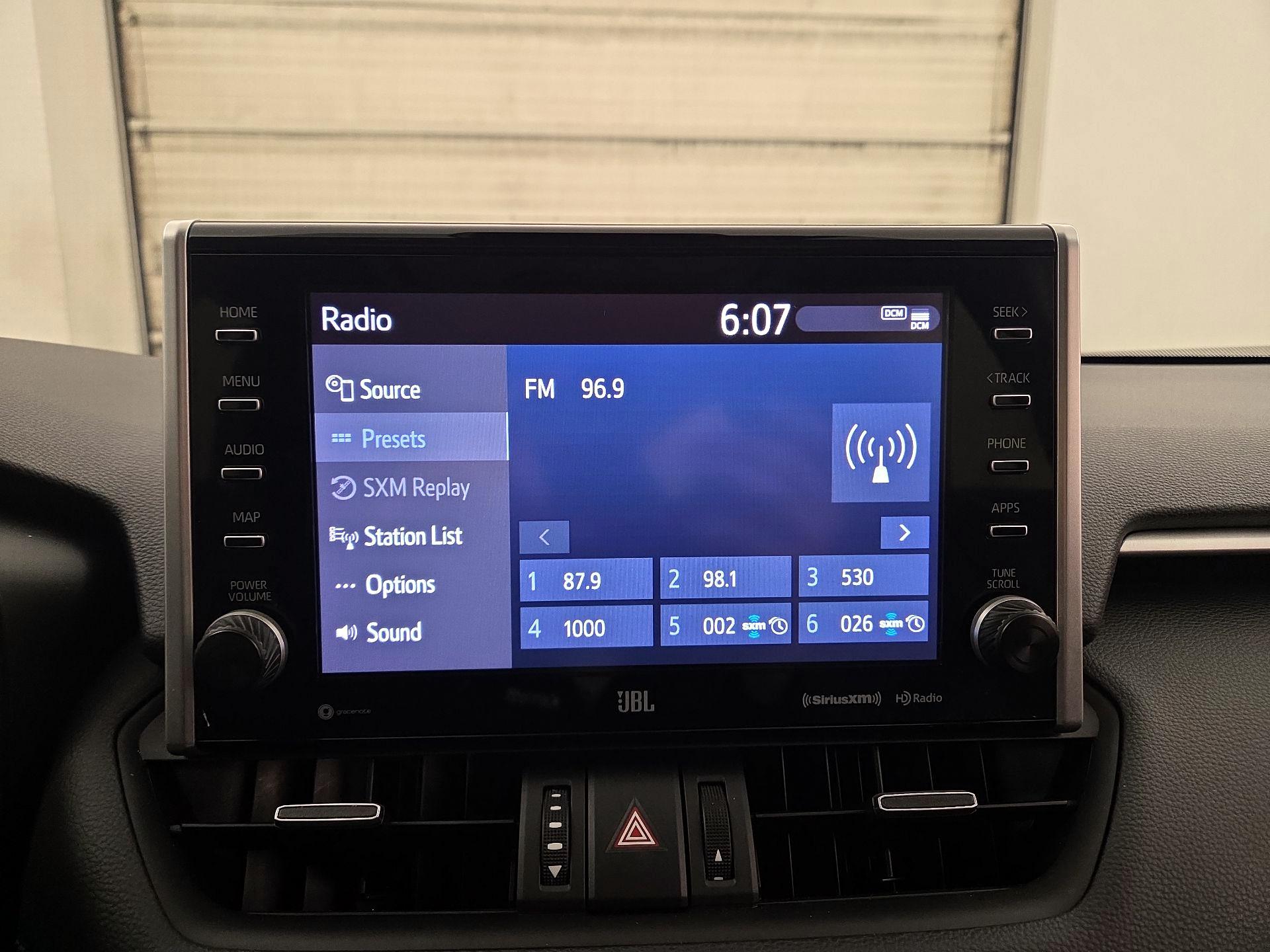 Thumbnail: 2022 Toyota RAV4 - 15