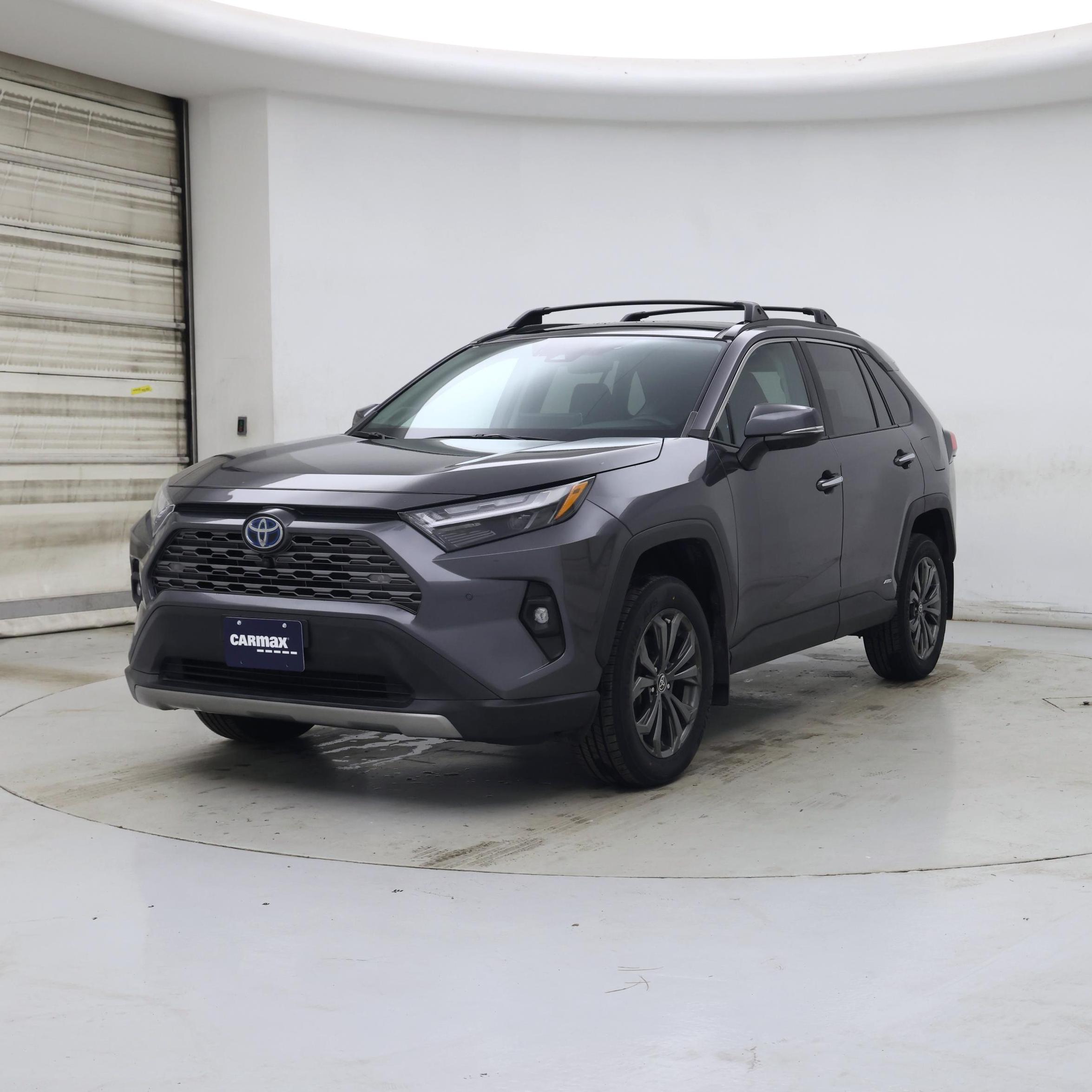 Thumbnail: 2022 Toyota RAV4 - 4