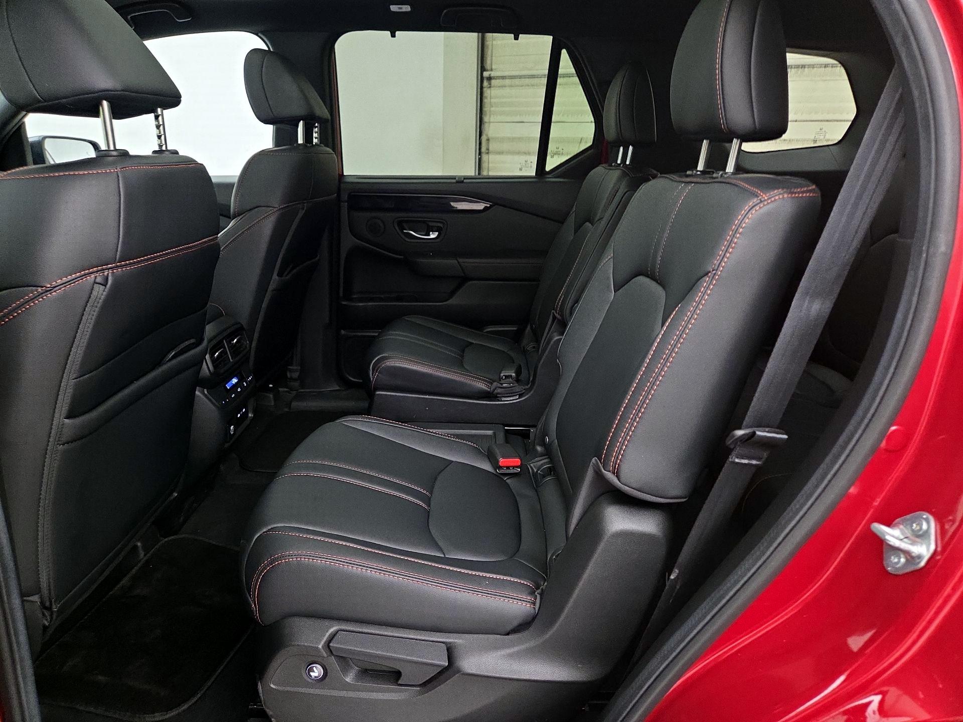 Thumbnail: 2025 Honda Pilot - 20