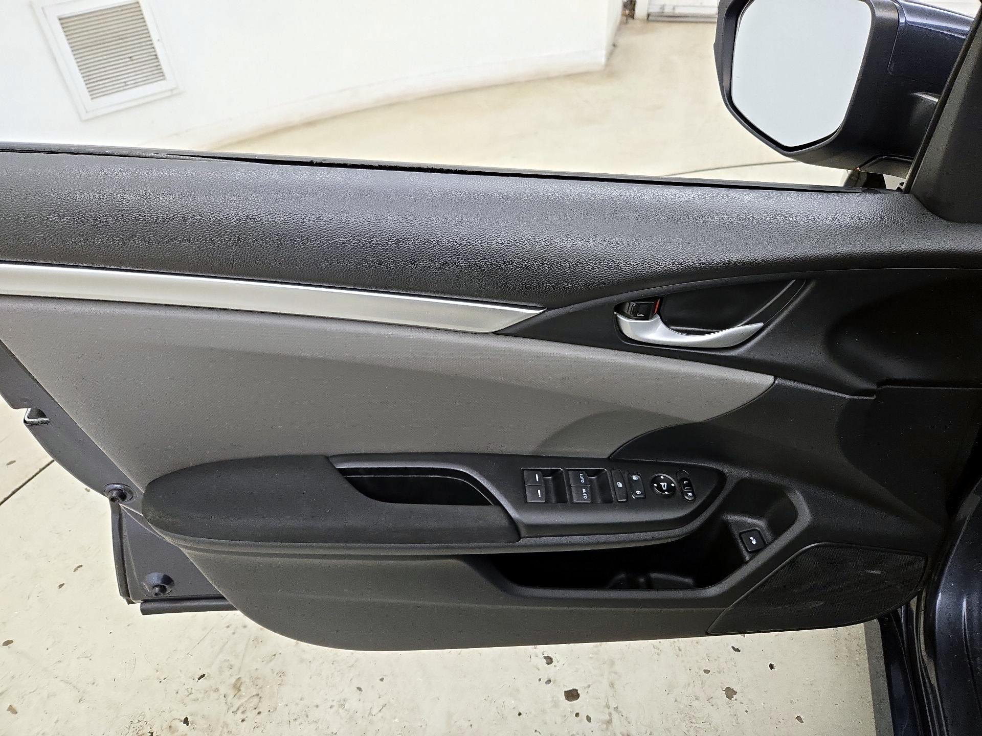 Thumbnail: 2020 Honda Civic - 12