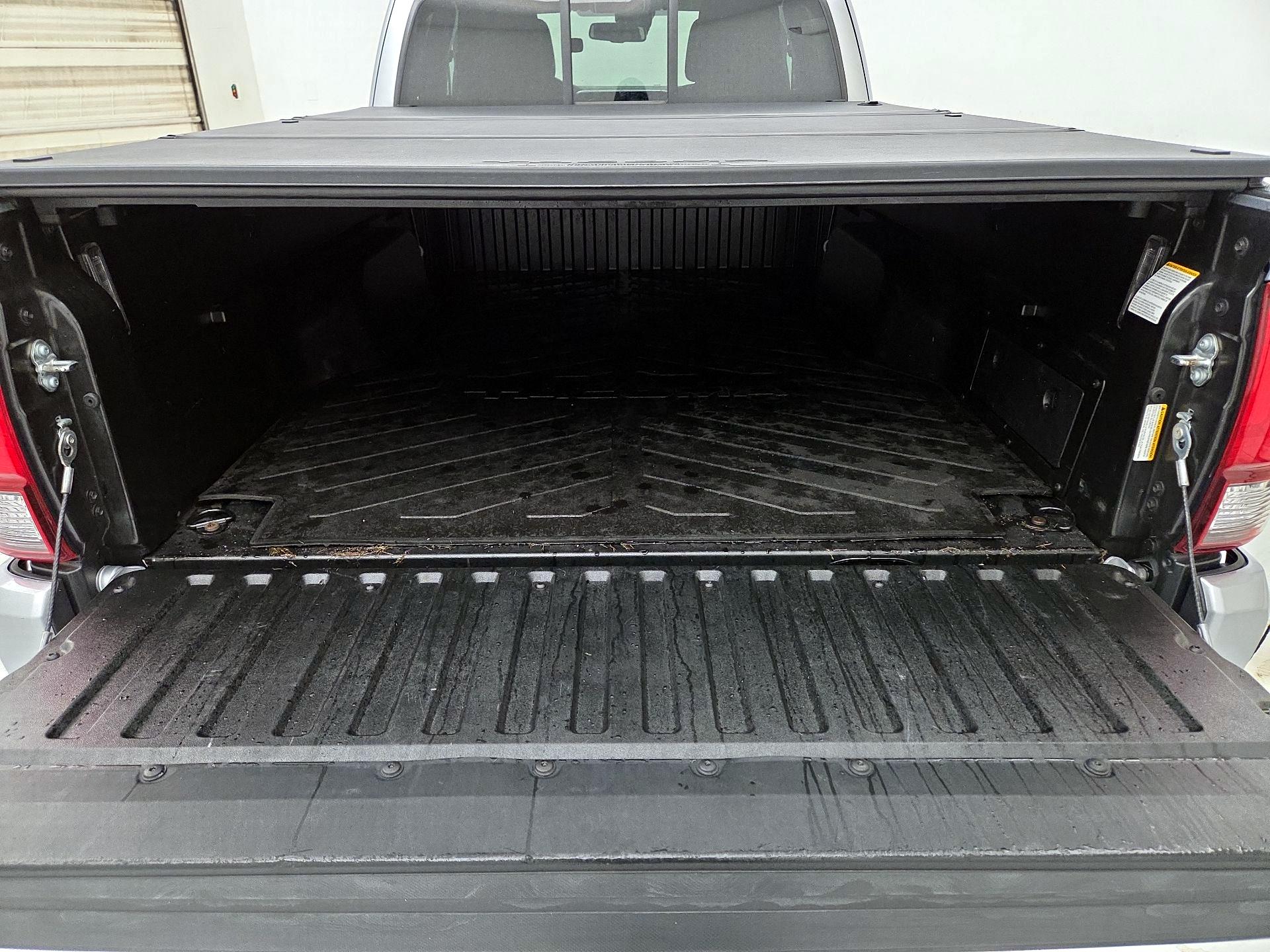 Thumbnail: 2022 Toyota Tacoma - 20