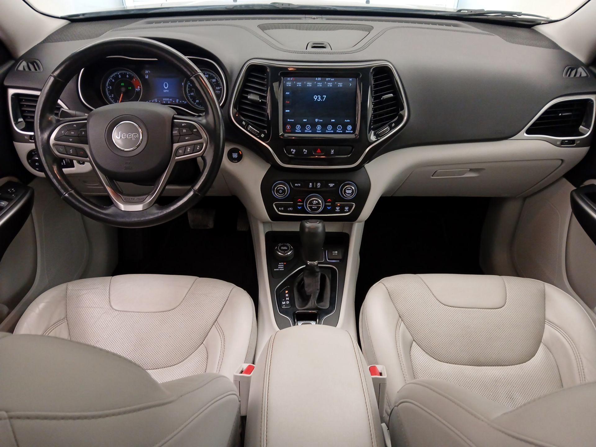 Thumbnail: 2021 Jeep Cherokee - 9