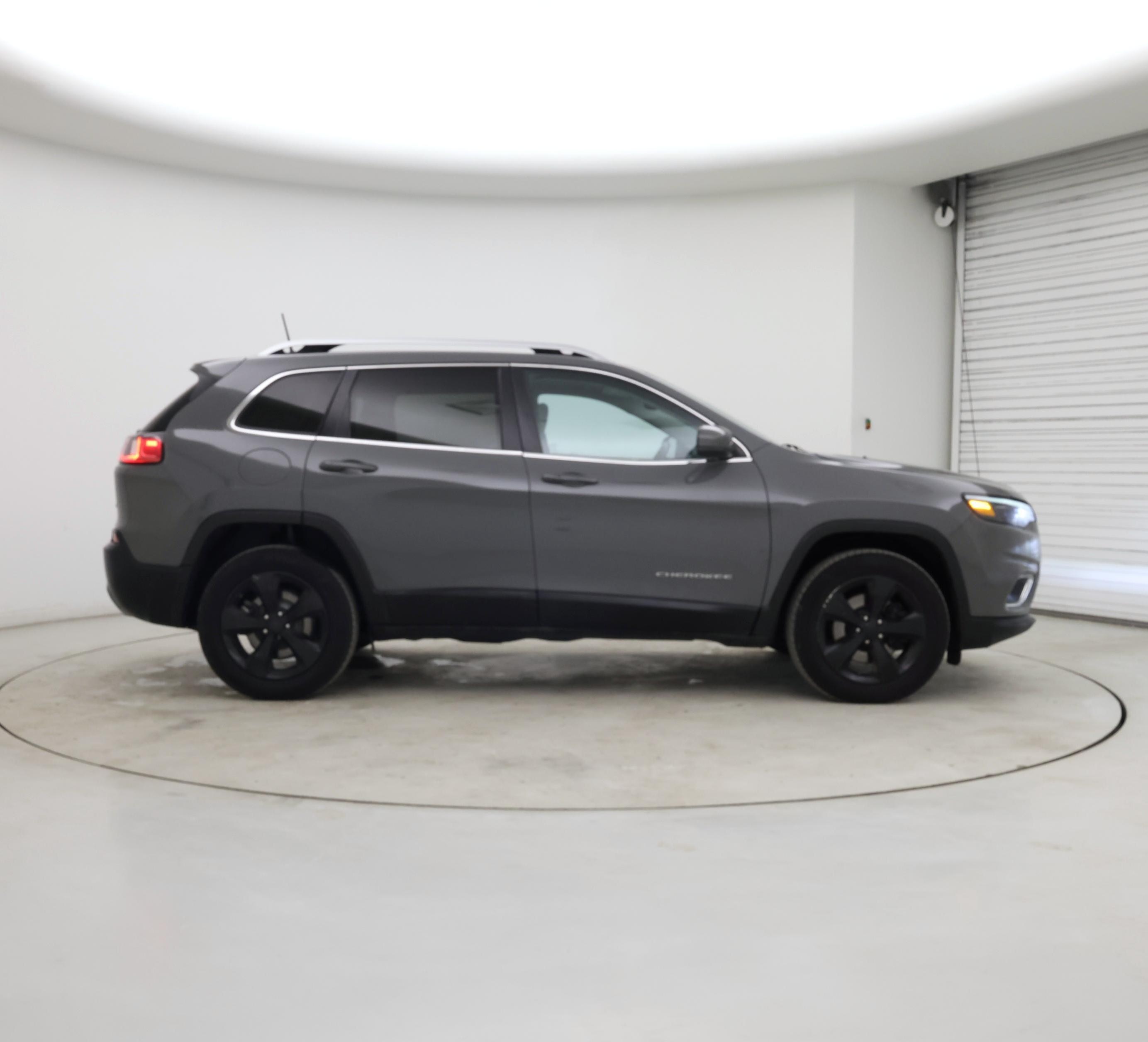 Thumbnail: 2021 Jeep Cherokee - 7