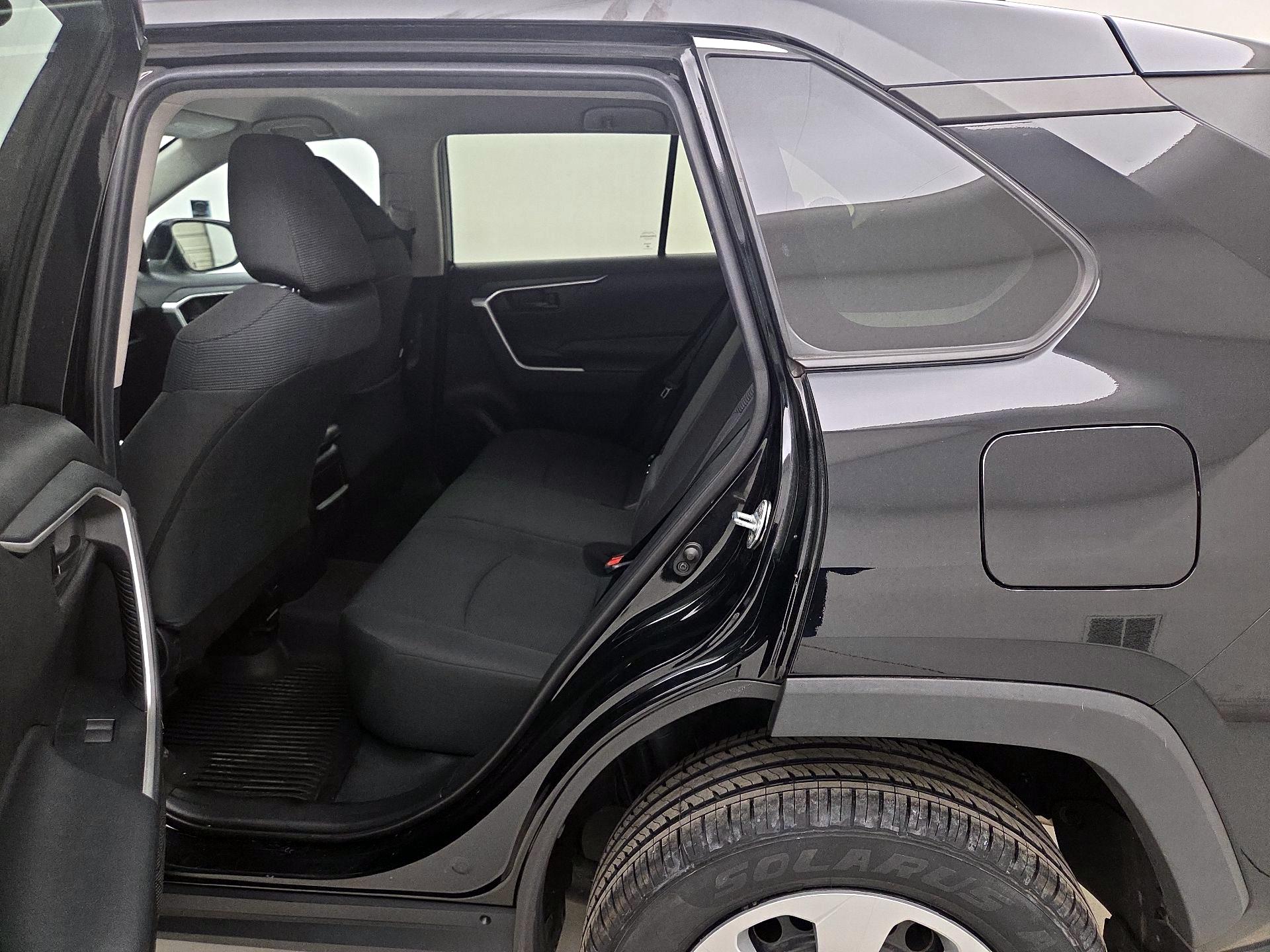 Thumbnail: 2020 Toyota RAV4 - 19