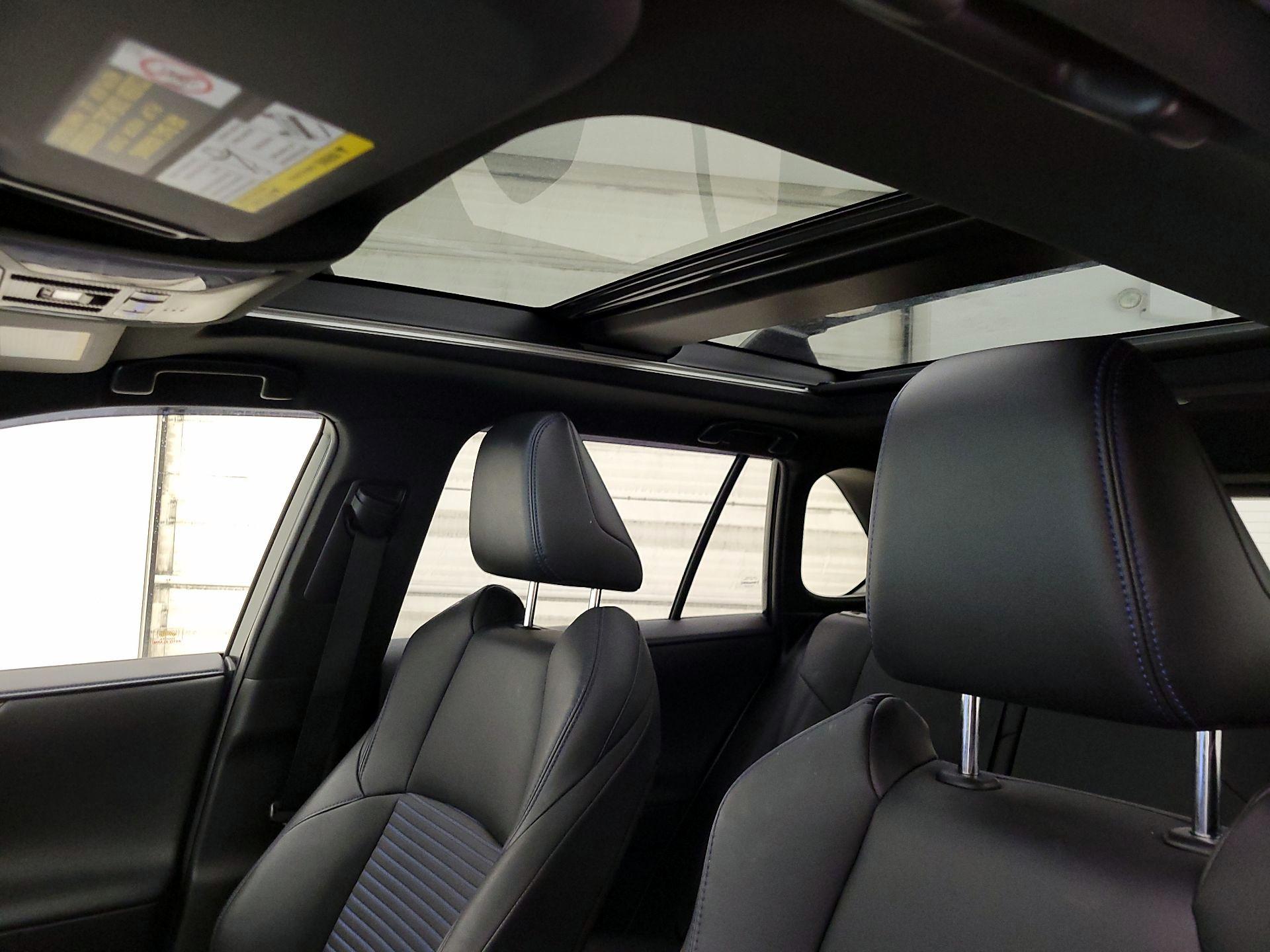 Thumbnail: 2022 Toyota RAV4 - 19