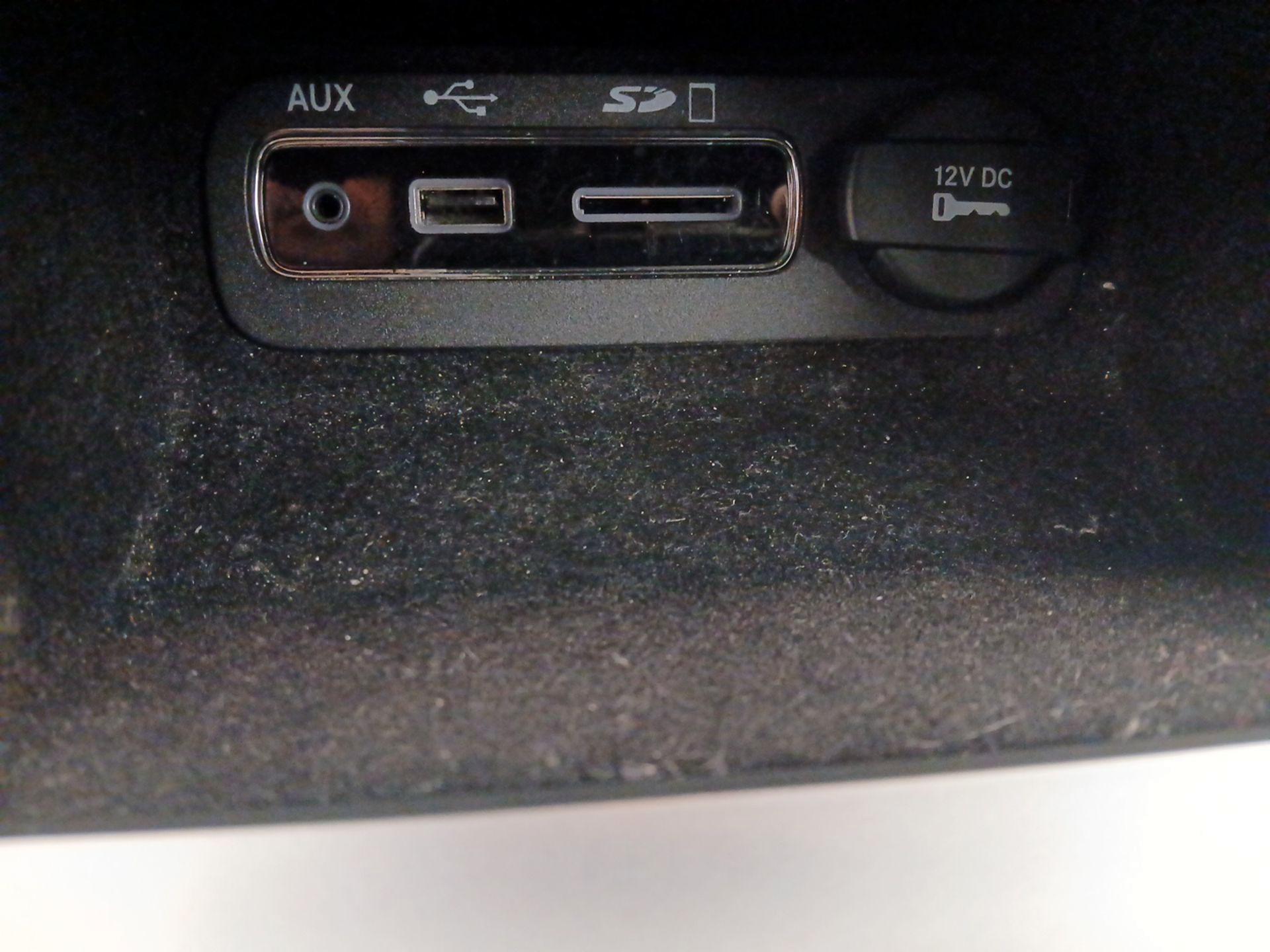 Thumbnail: 2015 Jeep Grand Cherokee - 19