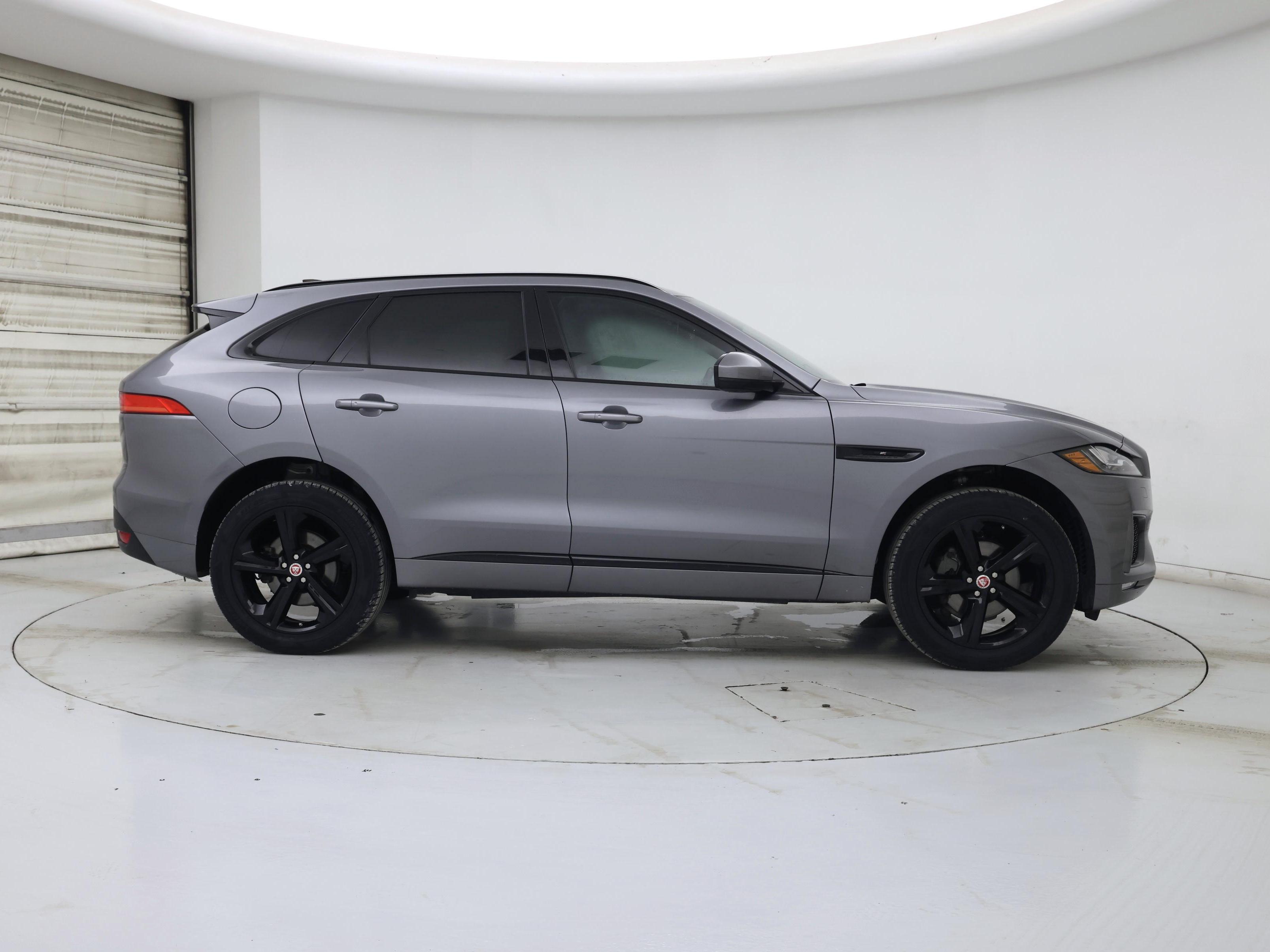 Thumbnail: 2020 Jaguar F-Pace - 7