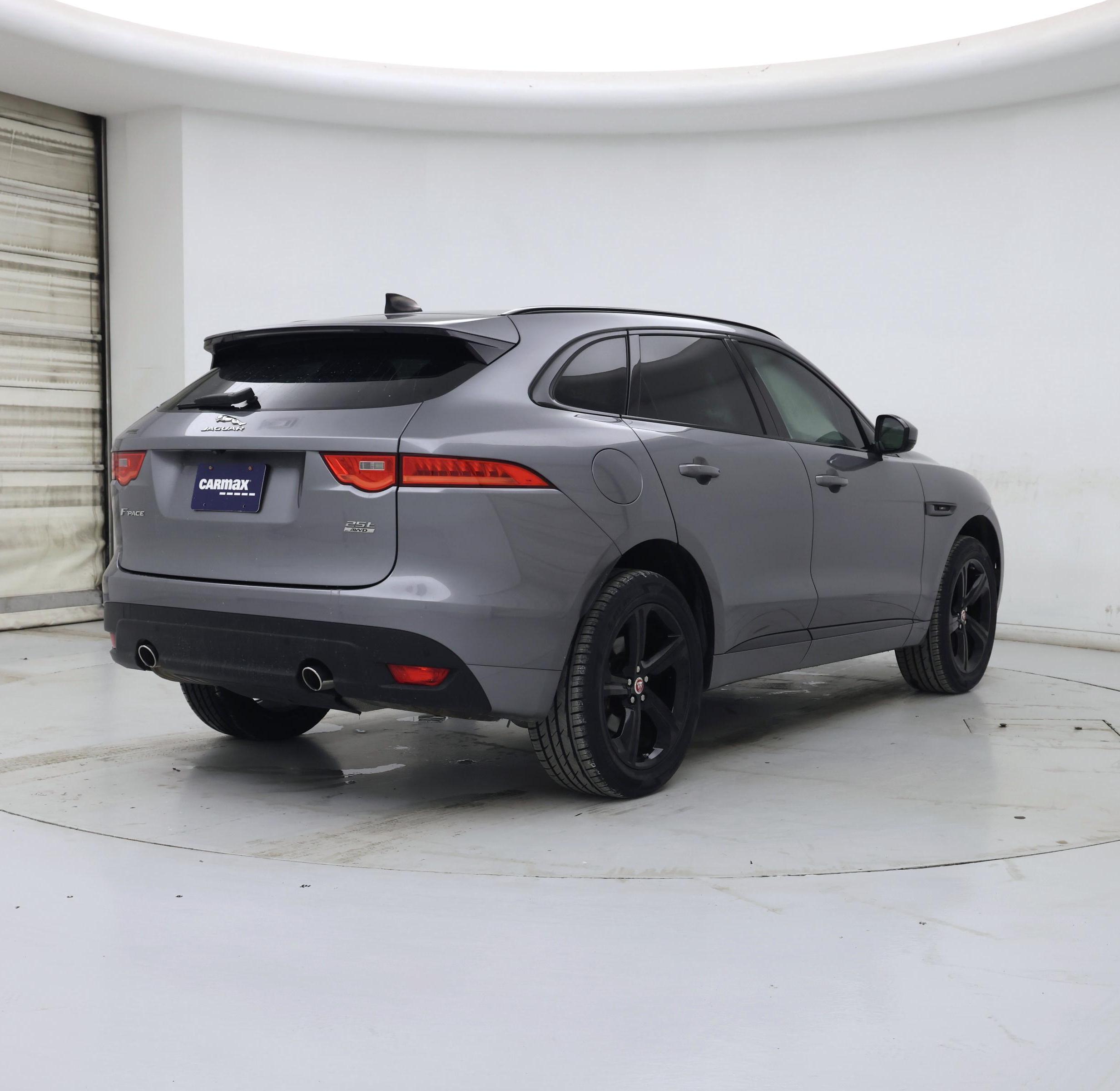 Thumbnail: 2020 Jaguar F-Pace - 8