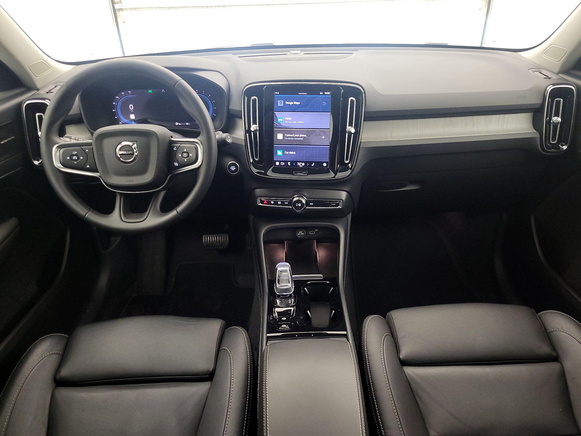 Thumbnail: 2024 Volvo XC40 - 9