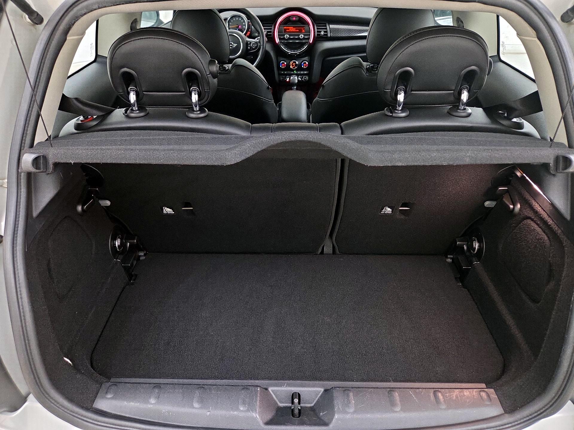 Thumbnail: 2016 MINI Cooper Hardtop - 20