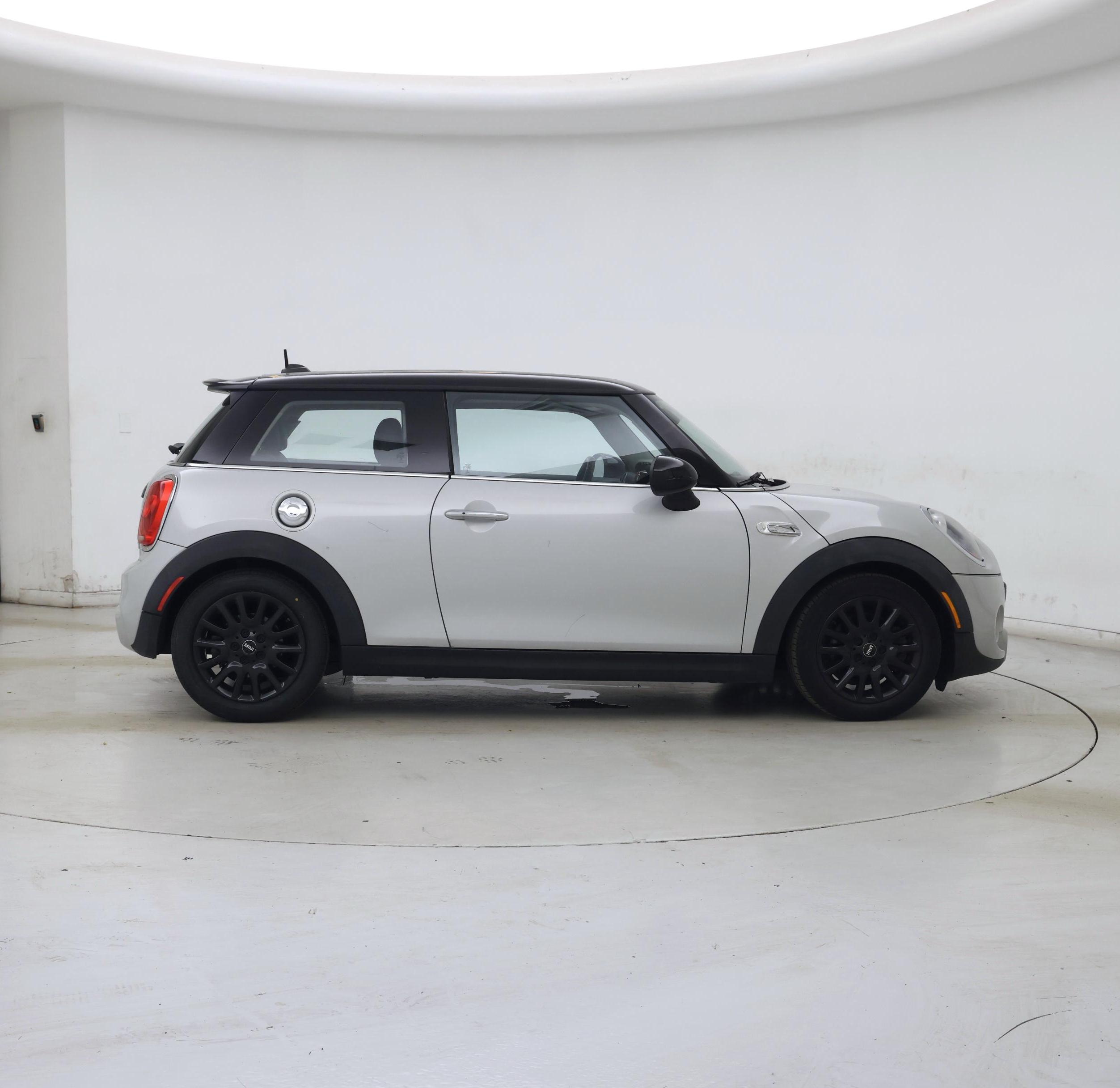 Thumbnail: 2016 MINI Cooper Hardtop - 7