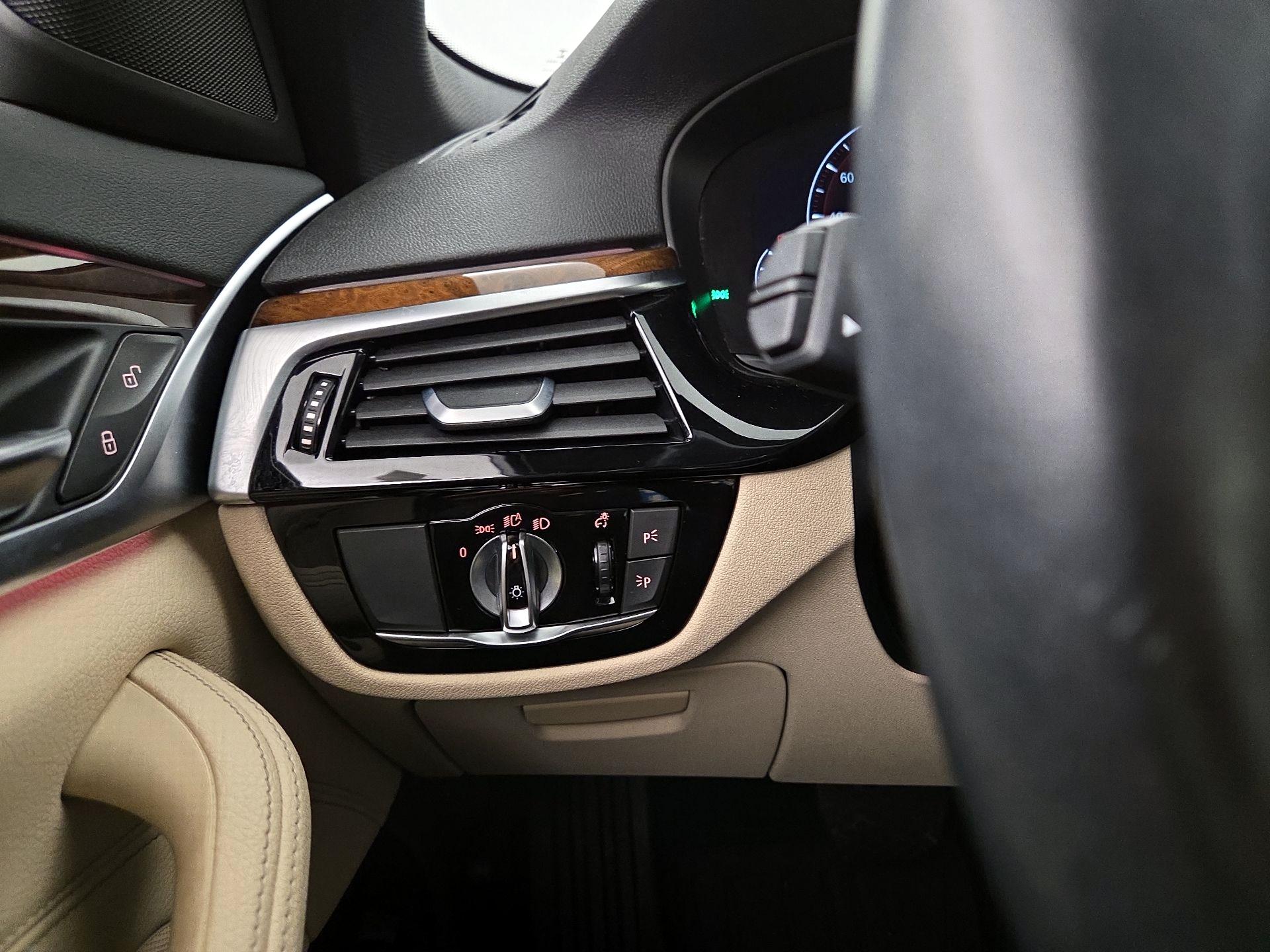 Thumbnail: 2019 BMW 5 Series - 13