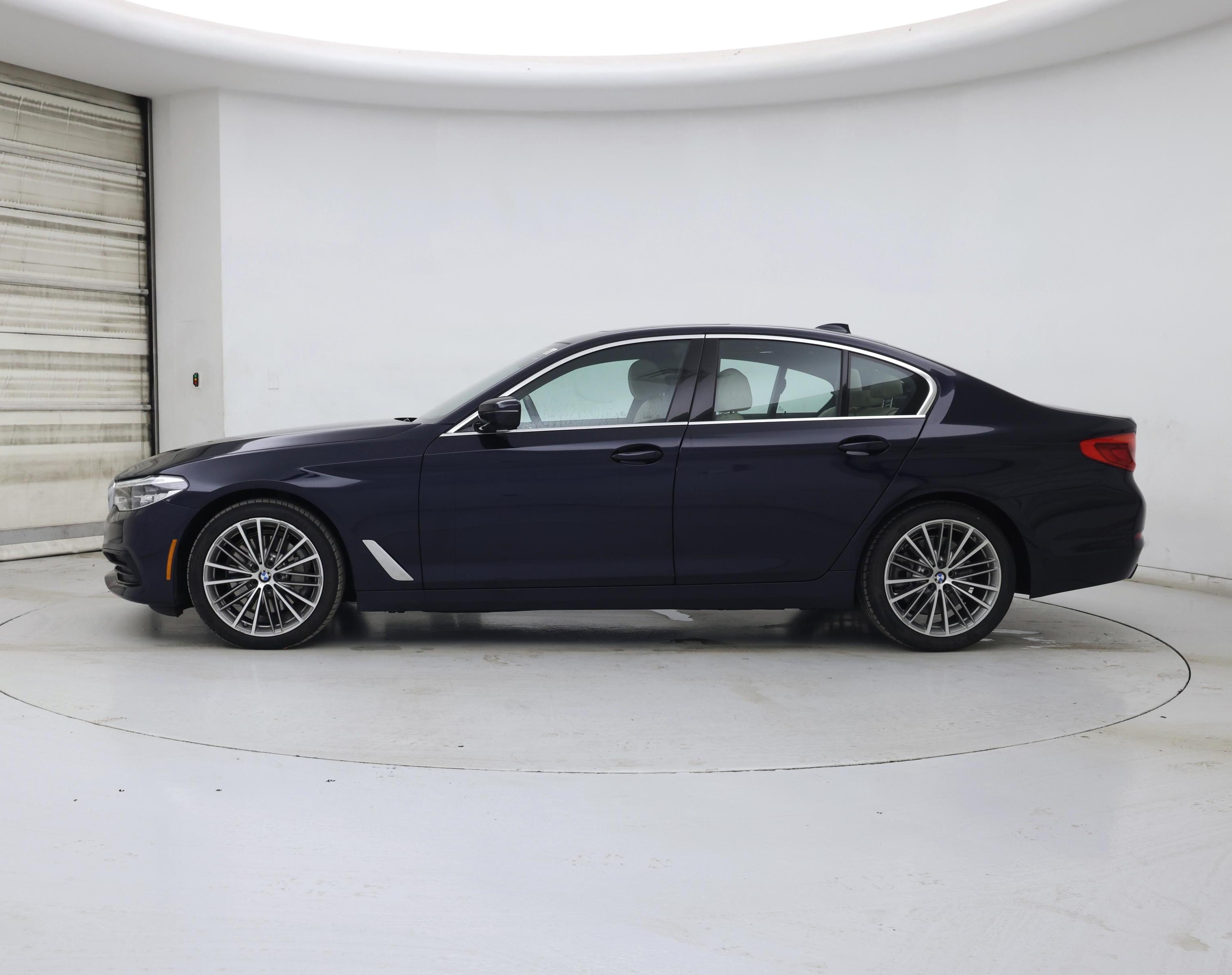 Thumbnail: 2019 BMW 5 Series - 3
