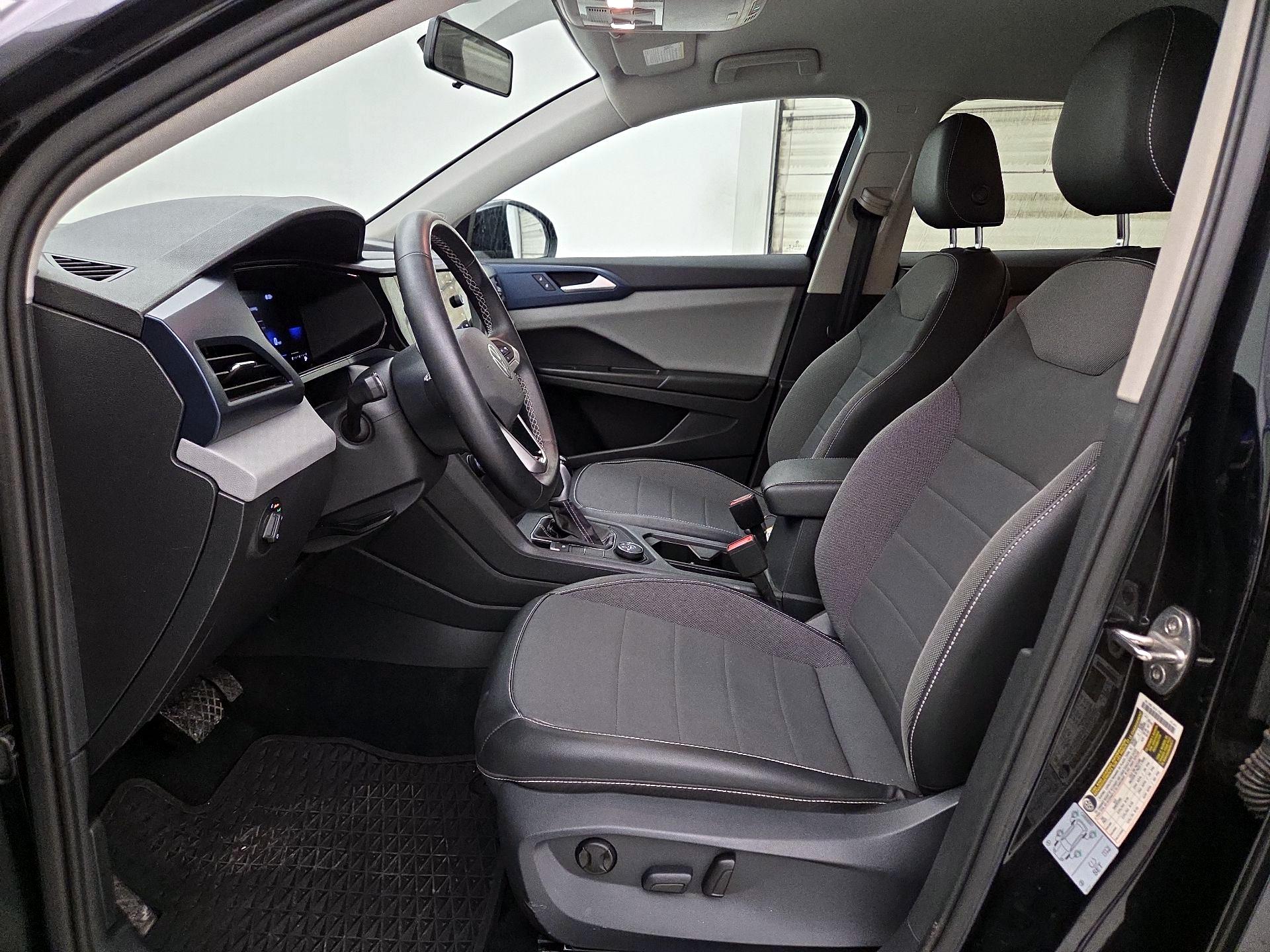 Thumbnail: 2022 Volkswagen Taos - 11