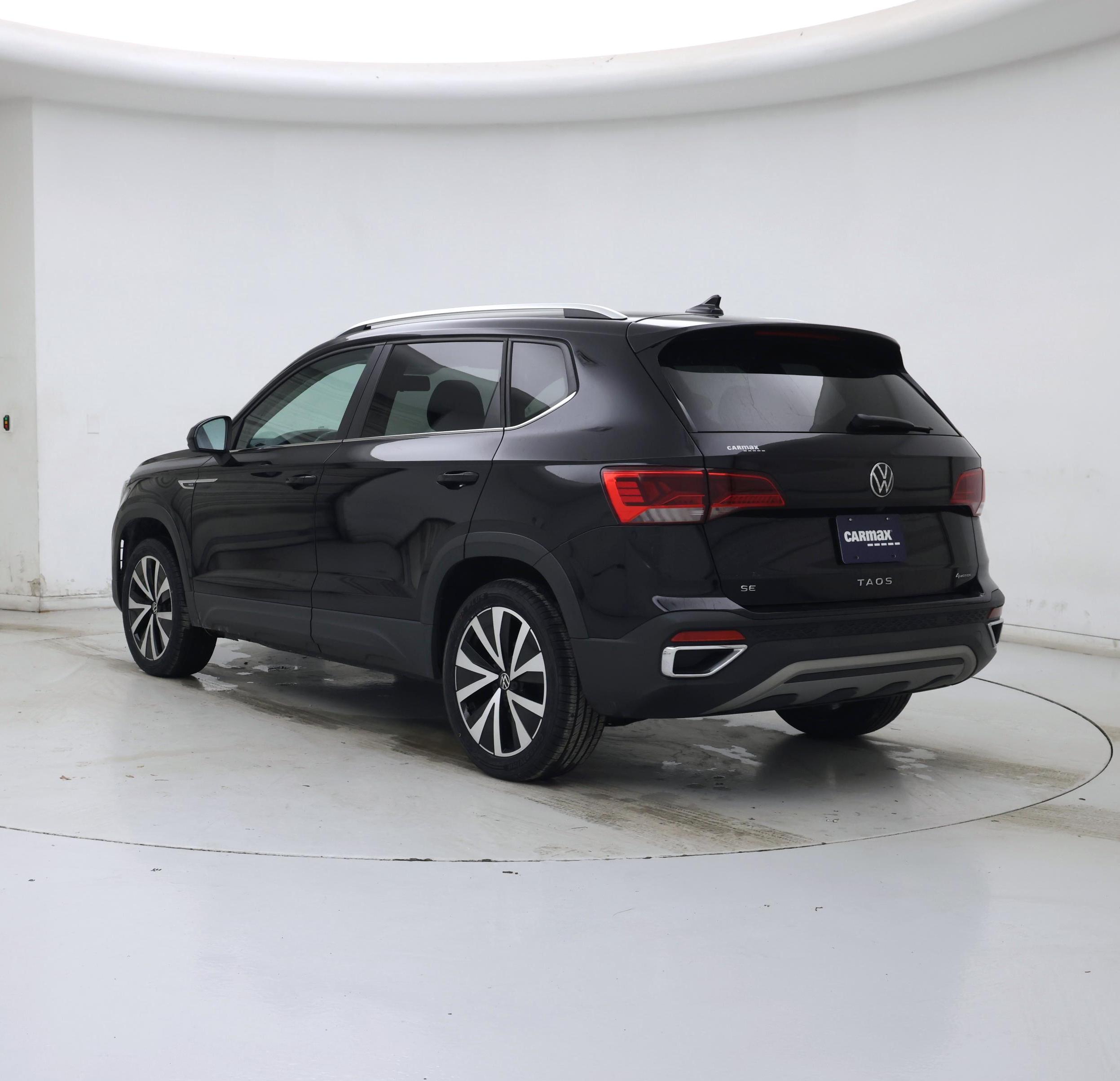 Thumbnail: 2022 Volkswagen Taos - 2