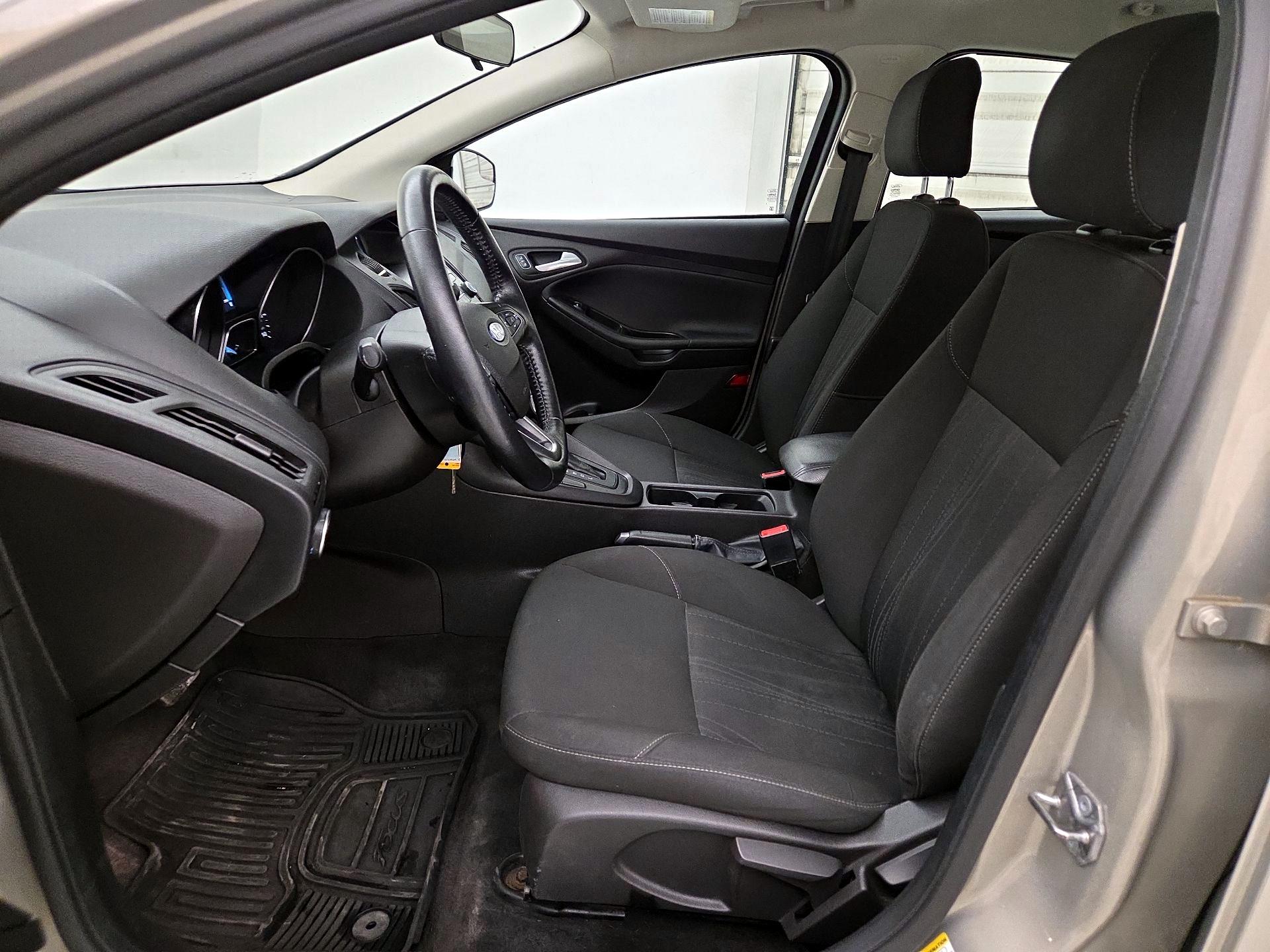 Thumbnail: 2015 Ford Focus - 11