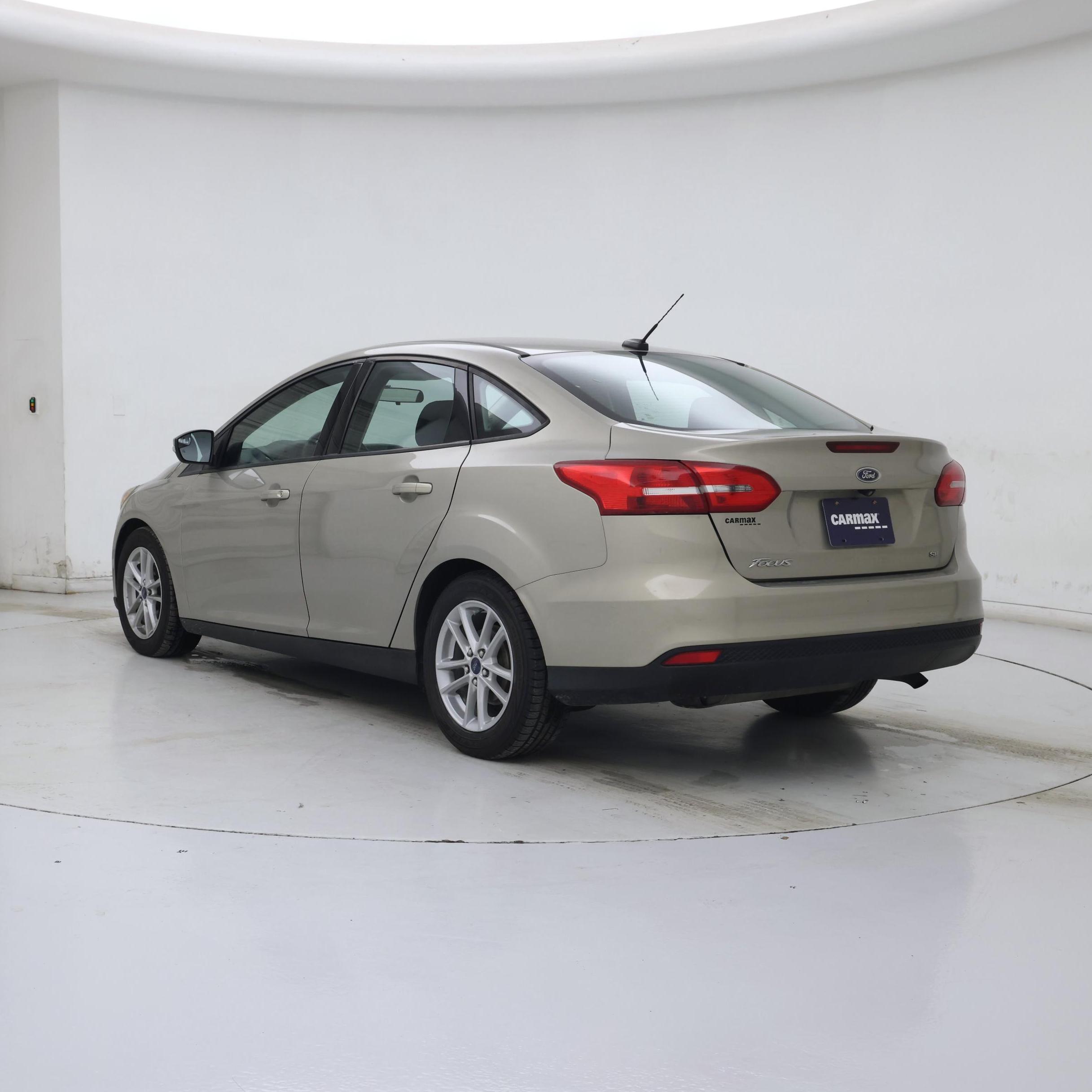 Thumbnail: 2015 Ford Focus - 2