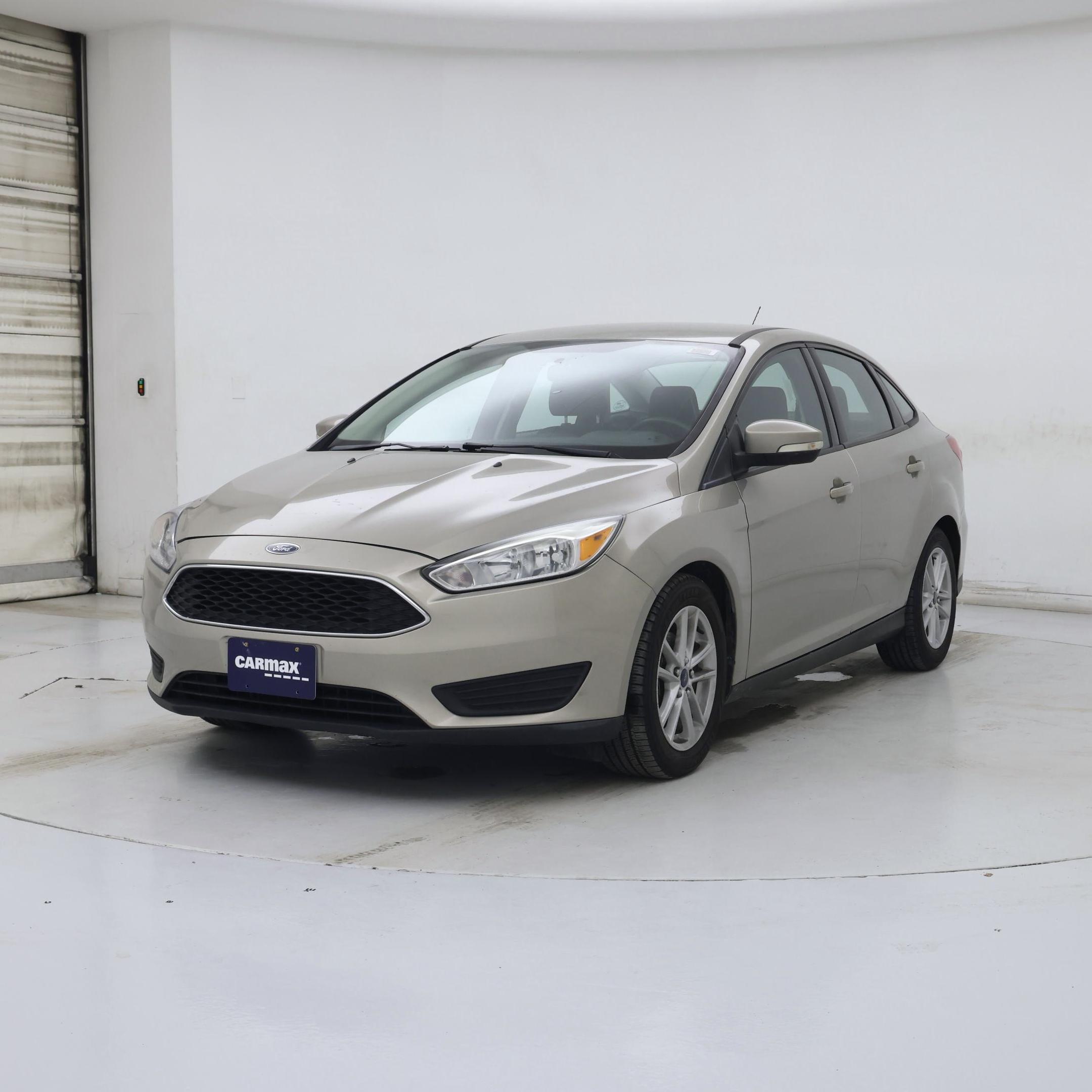 Thumbnail: 2015 Ford Focus - 4
