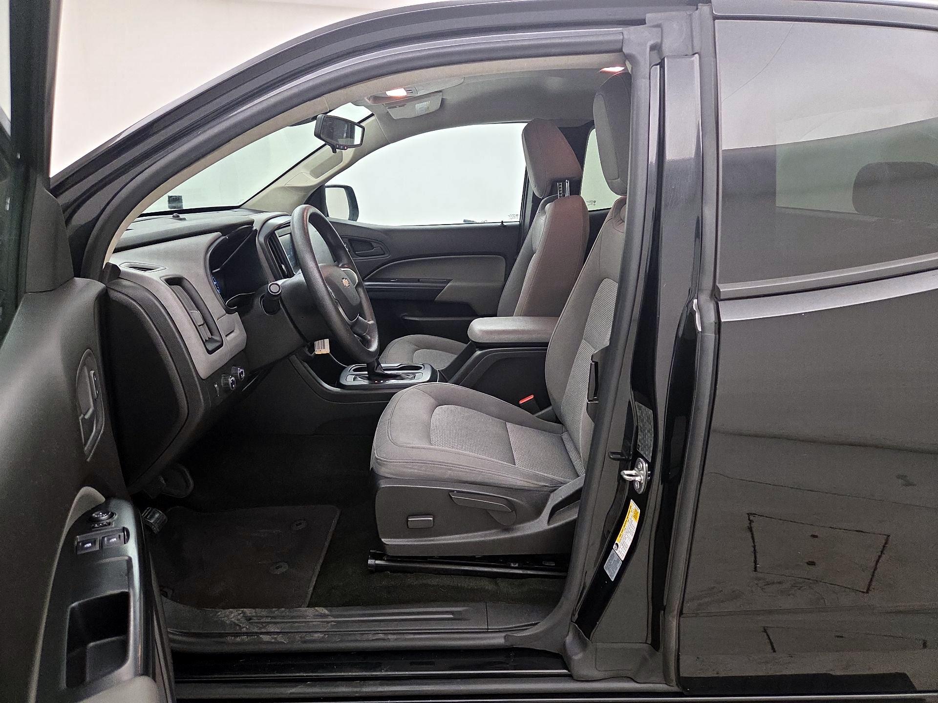 Thumbnail: 2017 Chevrolet Colorado - 11