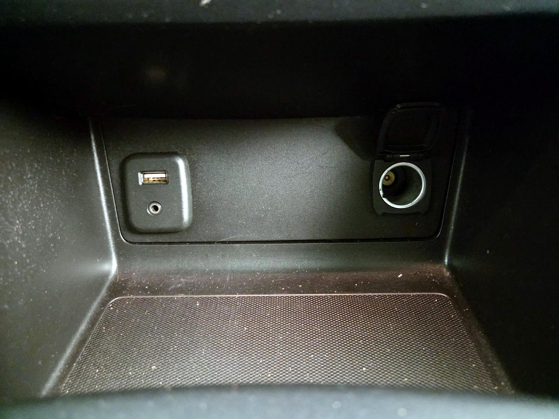 Thumbnail: 2017 Chevrolet Colorado - 18