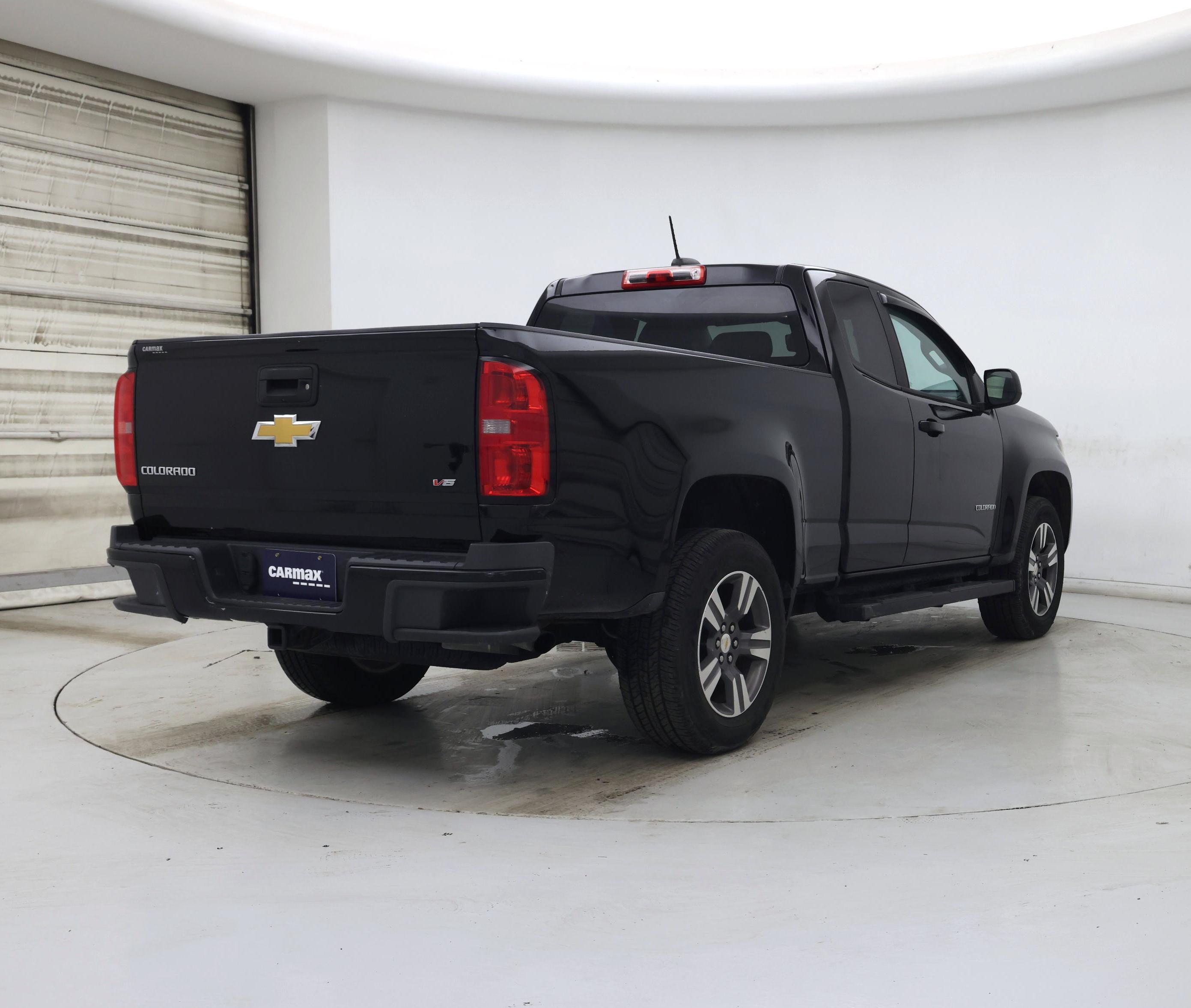 Thumbnail: 2017 Chevrolet Colorado - 8