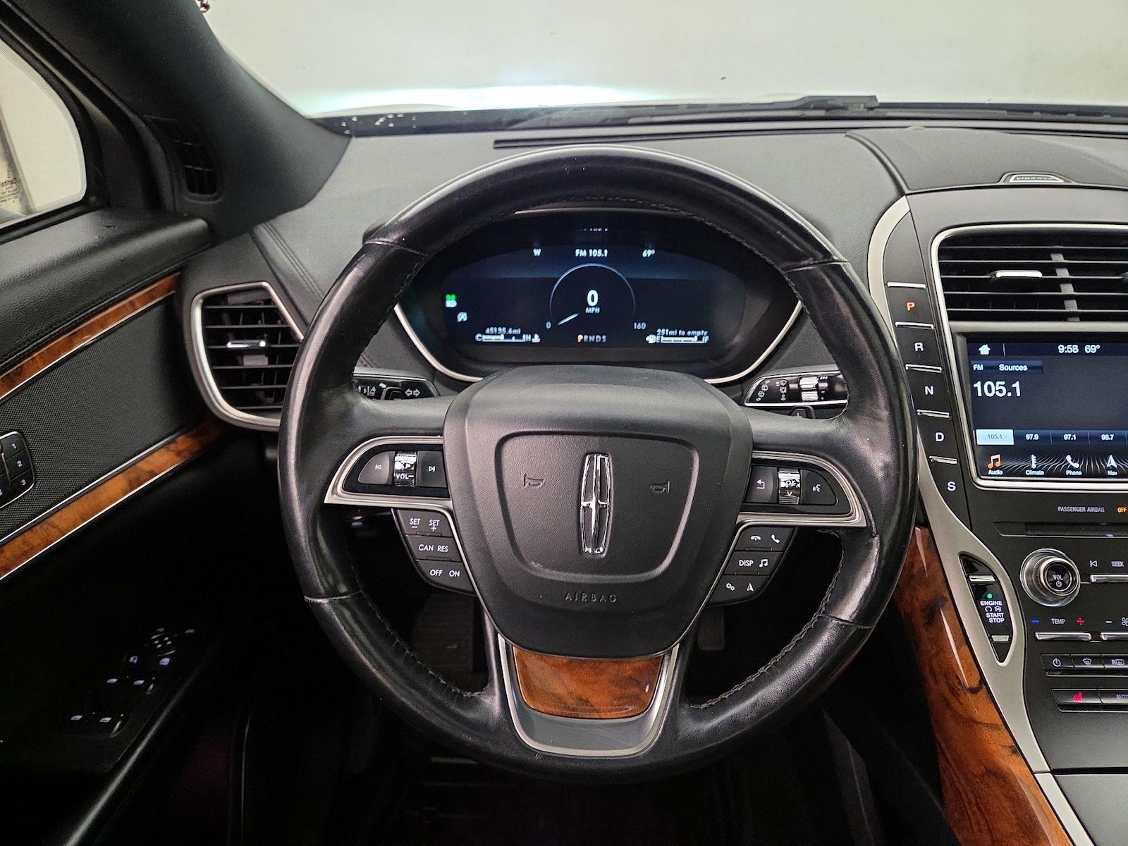 2019 Lincoln Nautilus Select - Photo 11