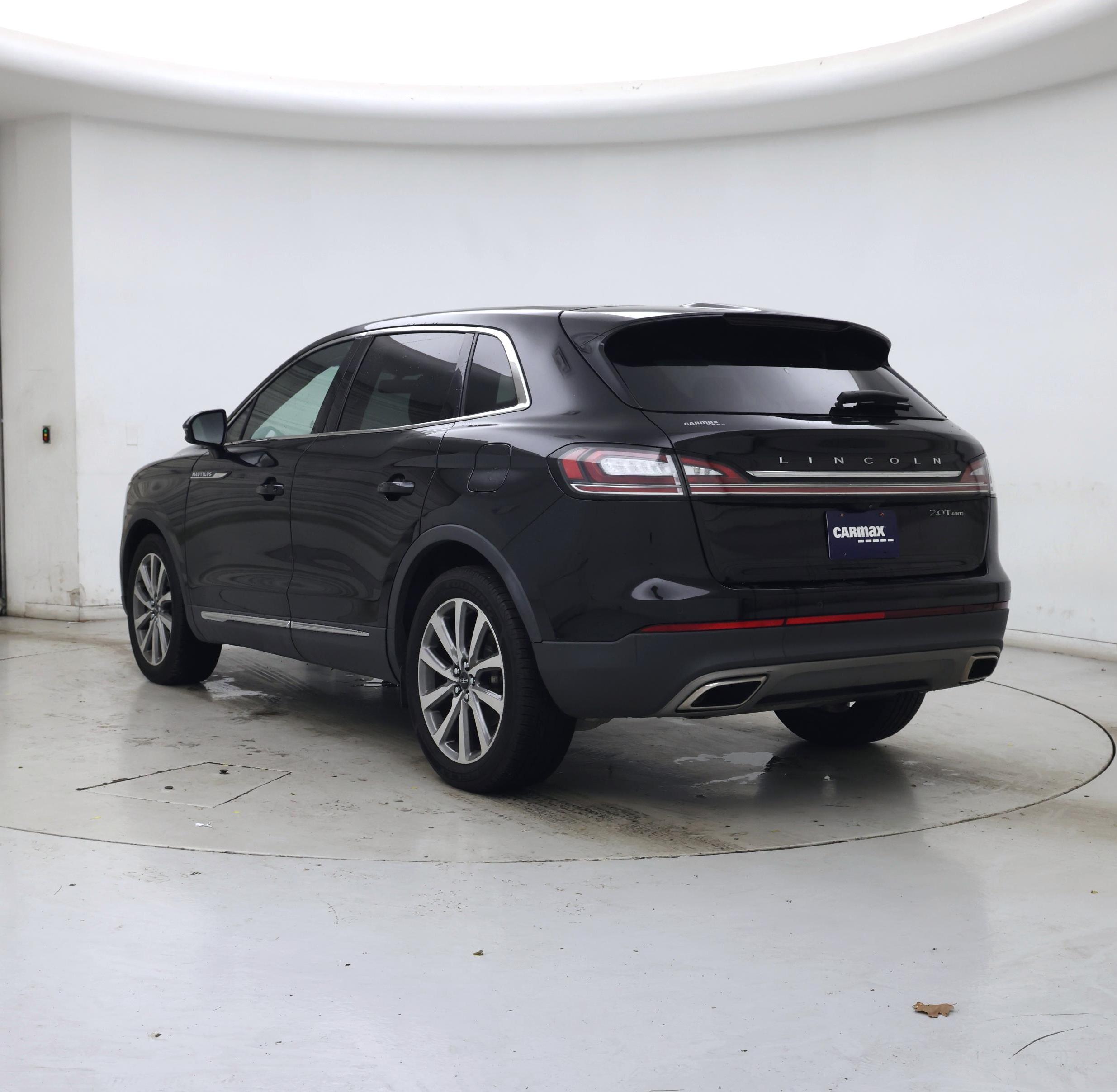 Thumbnail: 2019 Lincoln Nautilus - 2