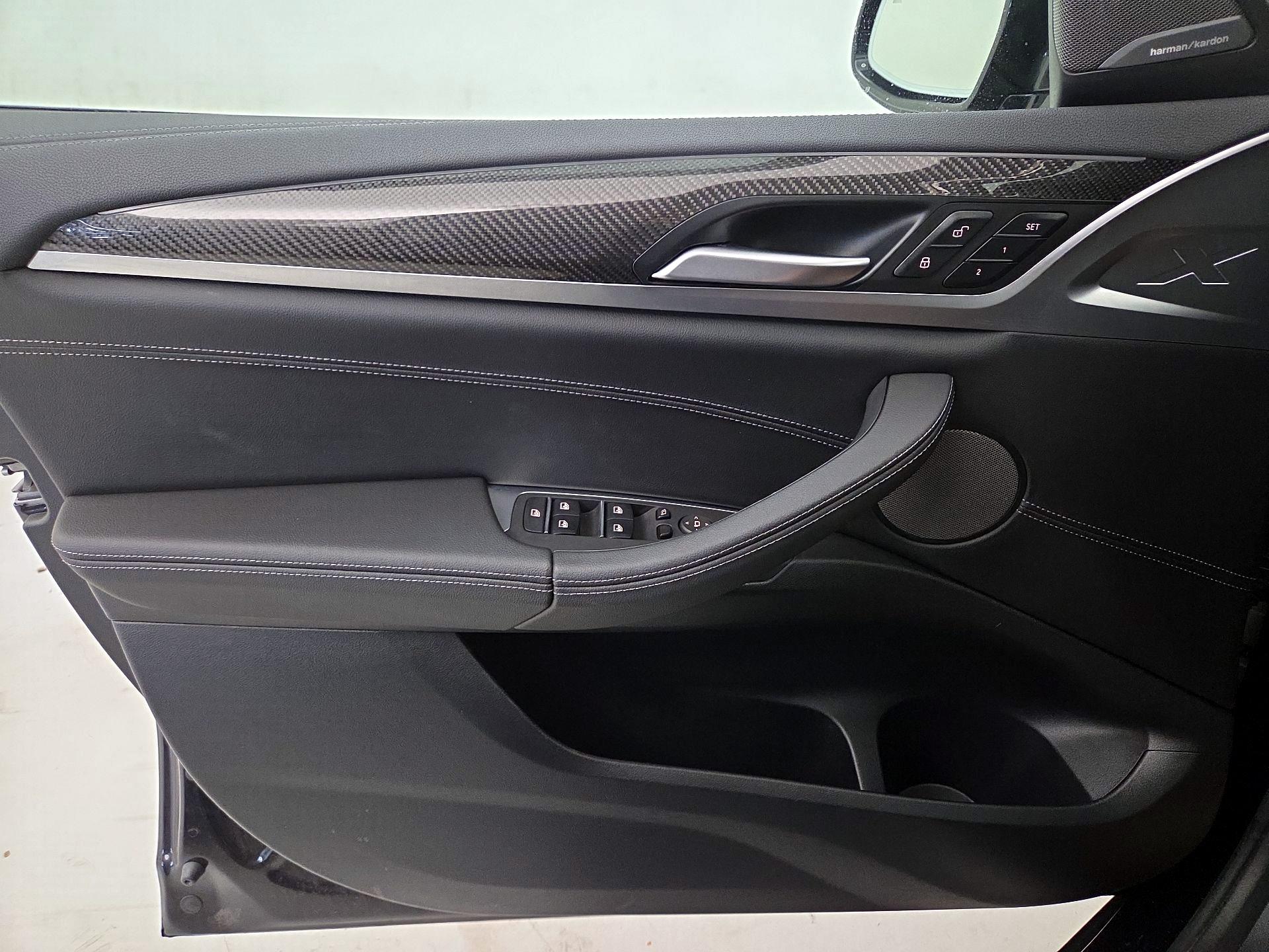 Thumbnail: 2024 BMW X4 - 12