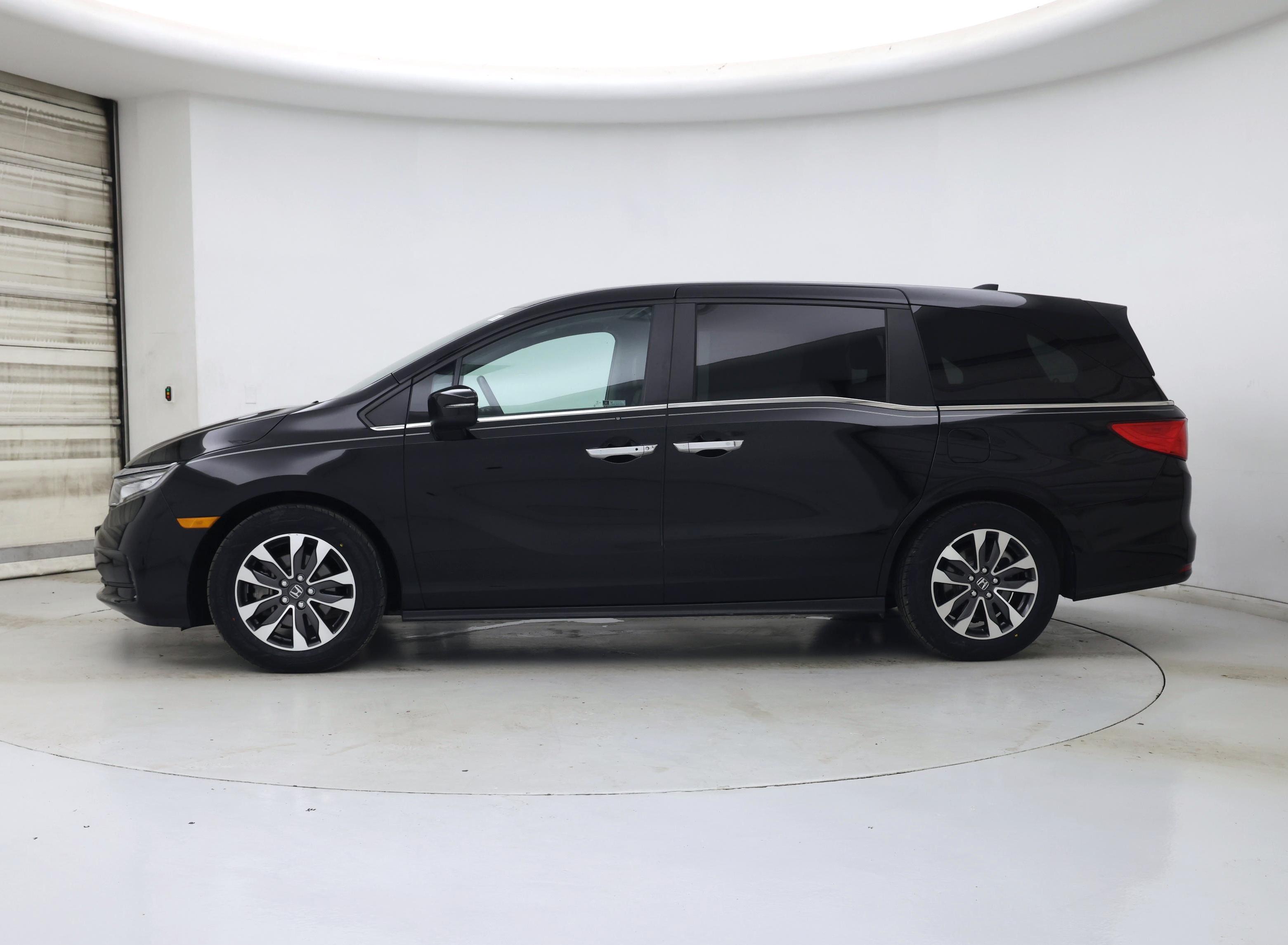 Thumbnail: 2023 Honda Odyssey - 3