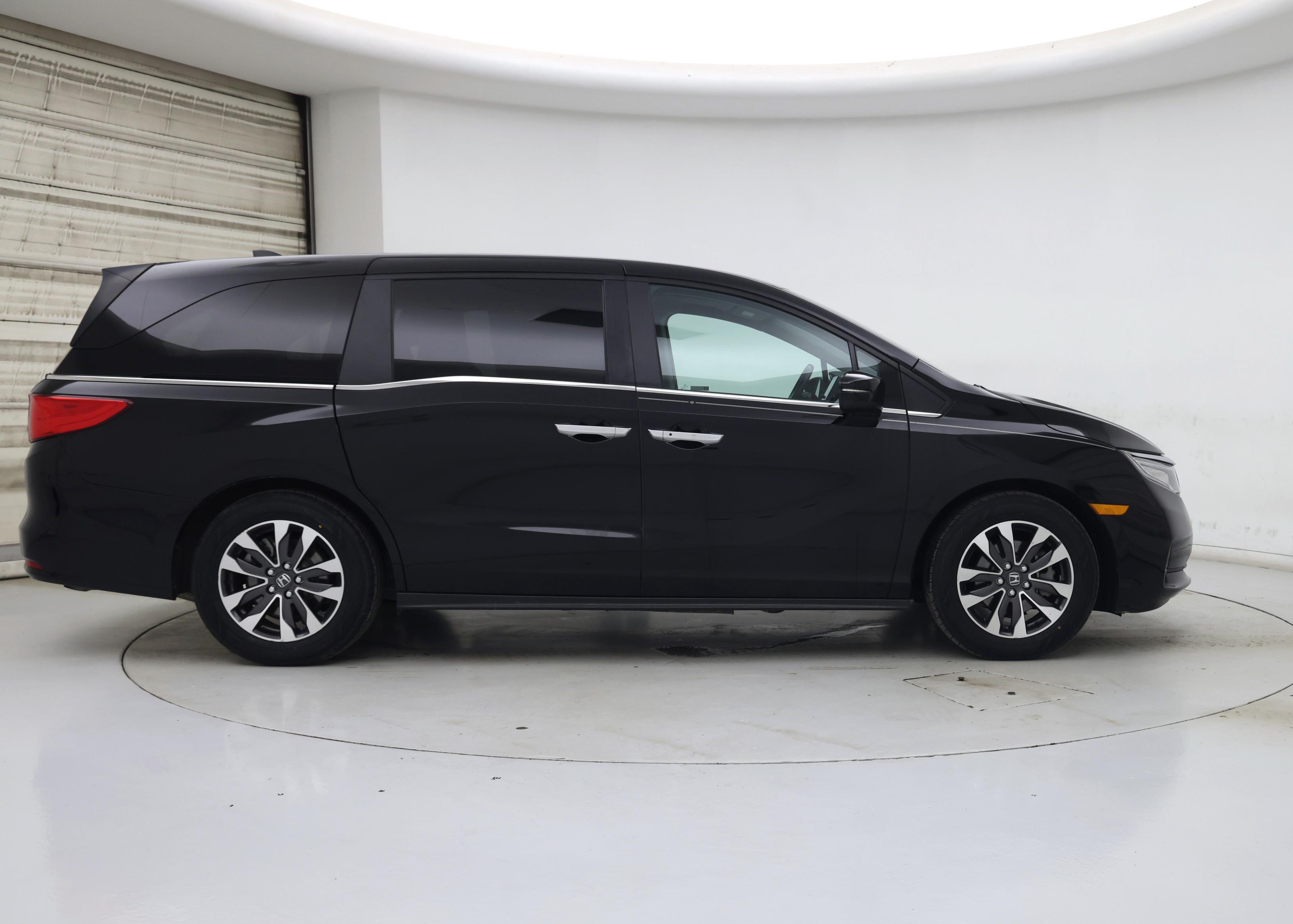 Thumbnail: 2023 Honda Odyssey - 7