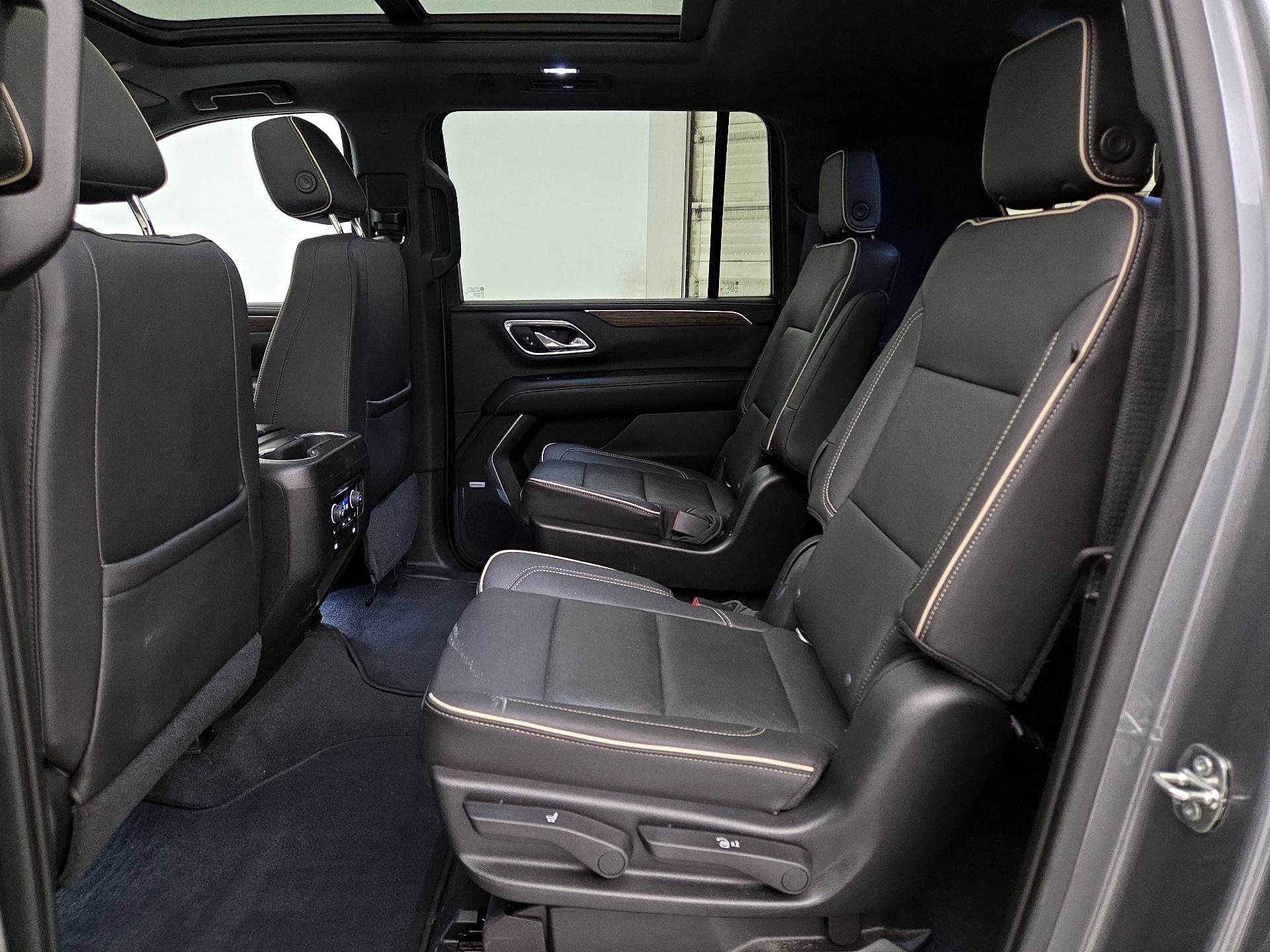 Thumbnail: 2021 Chevrolet Suburban - 20