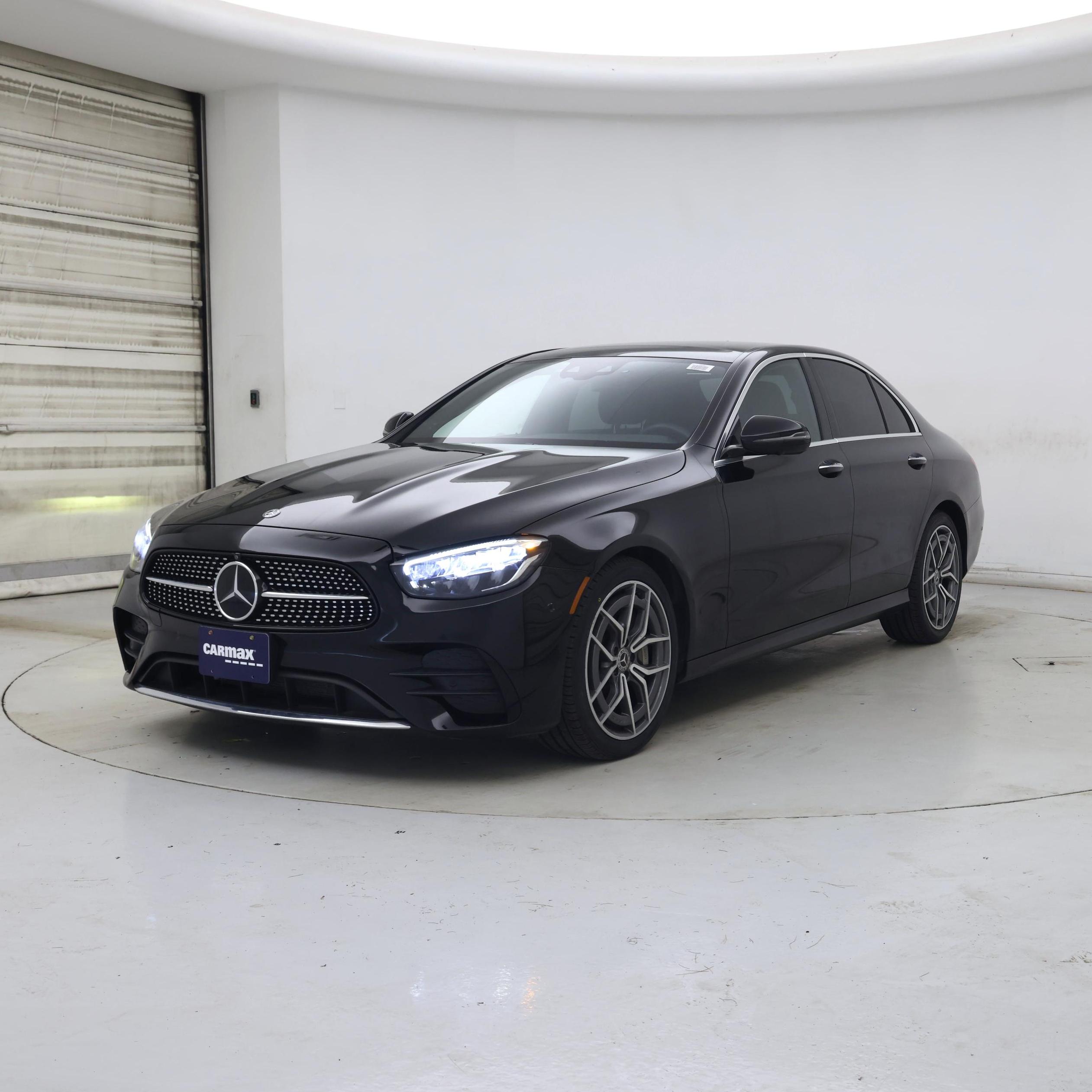 Thumbnail: 2021 Mercedes-Benz E-Class - 4