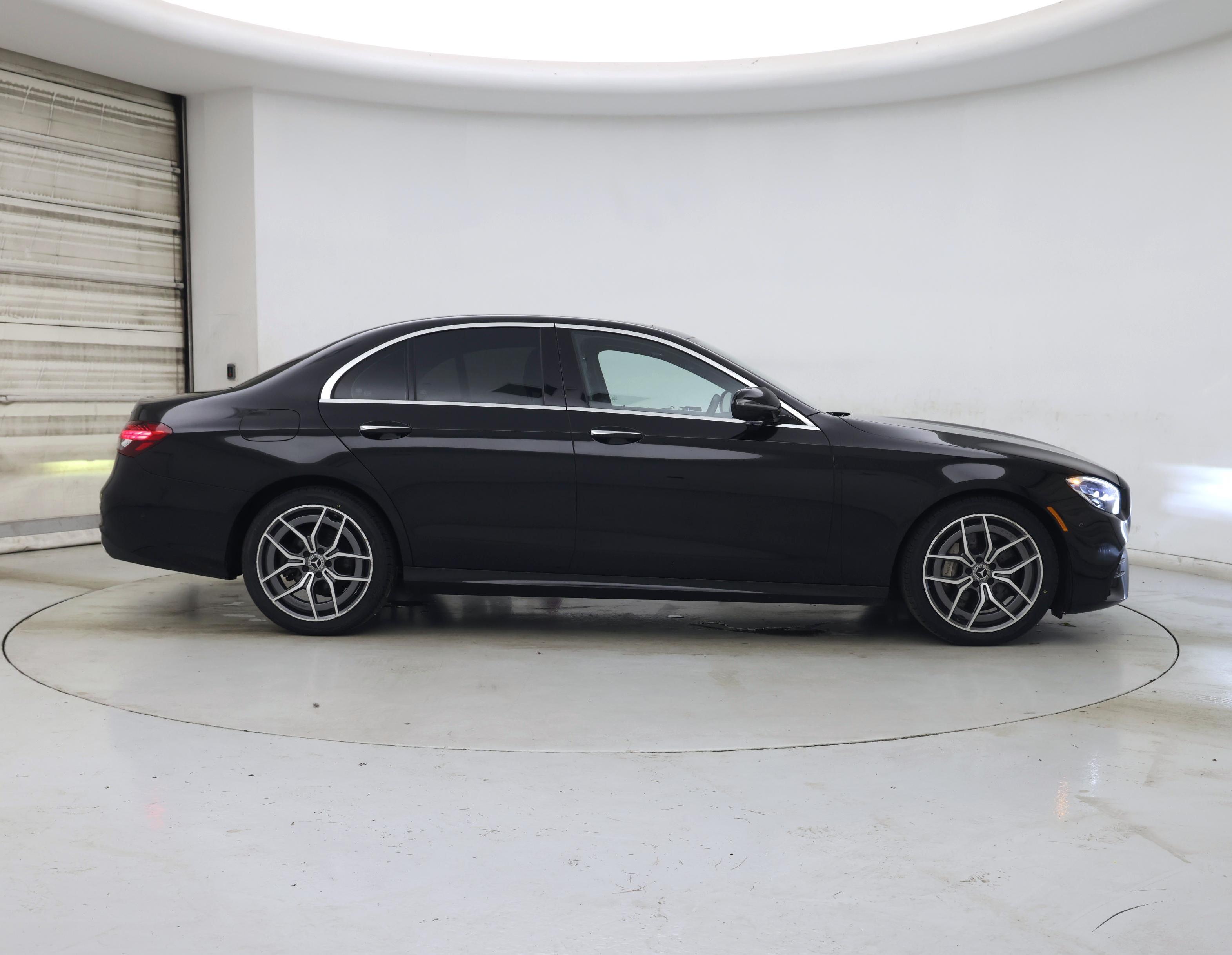 Thumbnail: 2021 Mercedes-Benz E-Class - 7