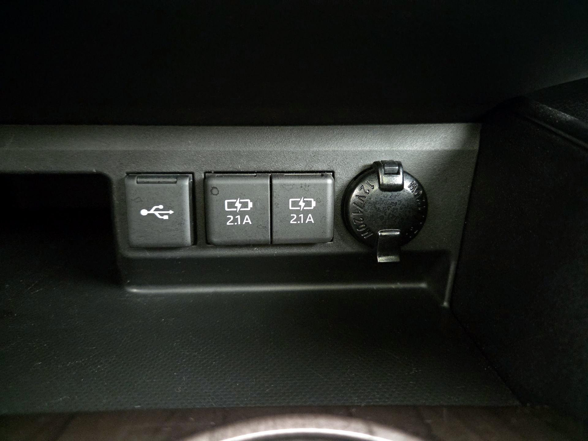 Thumbnail: 2021 Toyota Highlander - 19