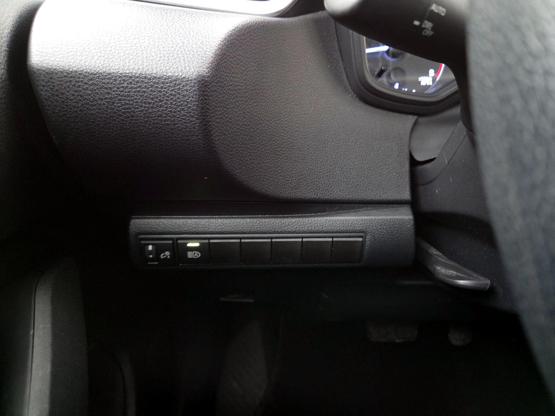 Thumbnail: 2024 Toyota Corolla - 13