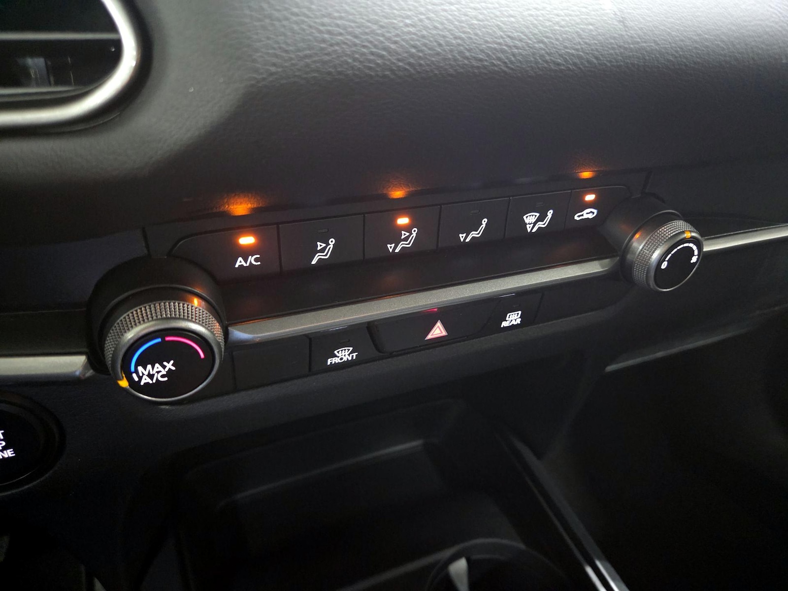 2023 Mazda CX-30 S - Photo 18