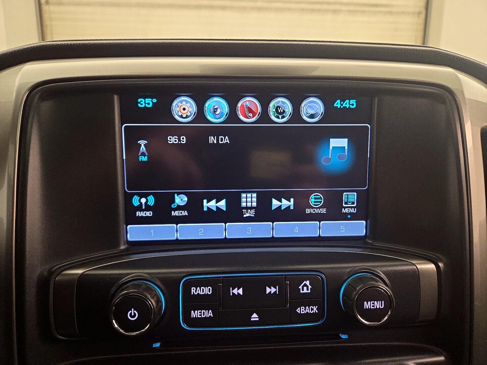 2017 Chevrolet Silverado 1500 LTZ Z71 - Photo 17