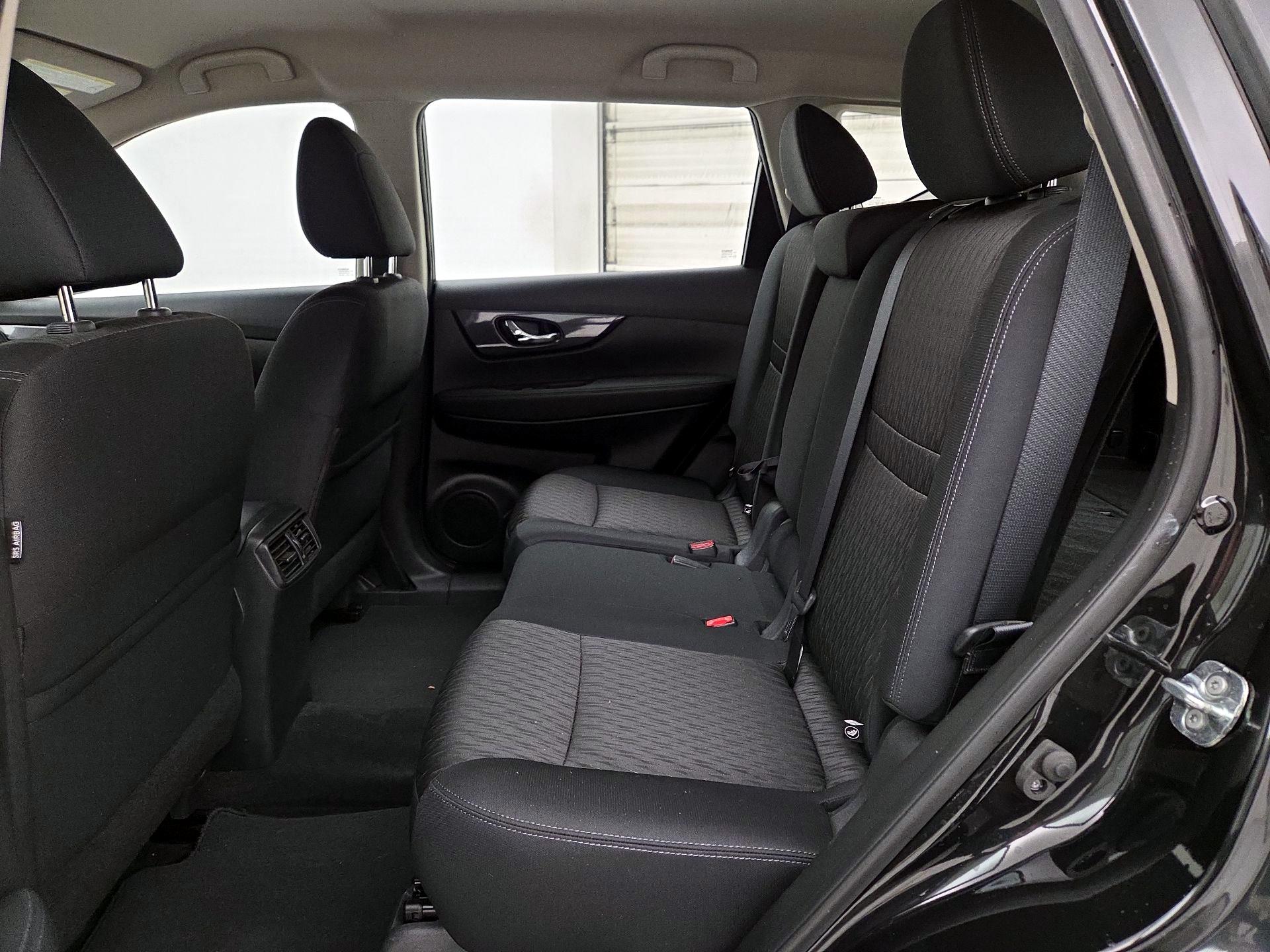 Thumbnail: 2018 Nissan Rogue - 19