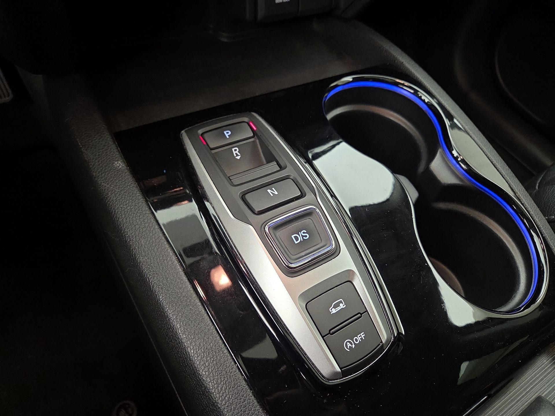 Thumbnail: 2016 Honda Pilot - 17