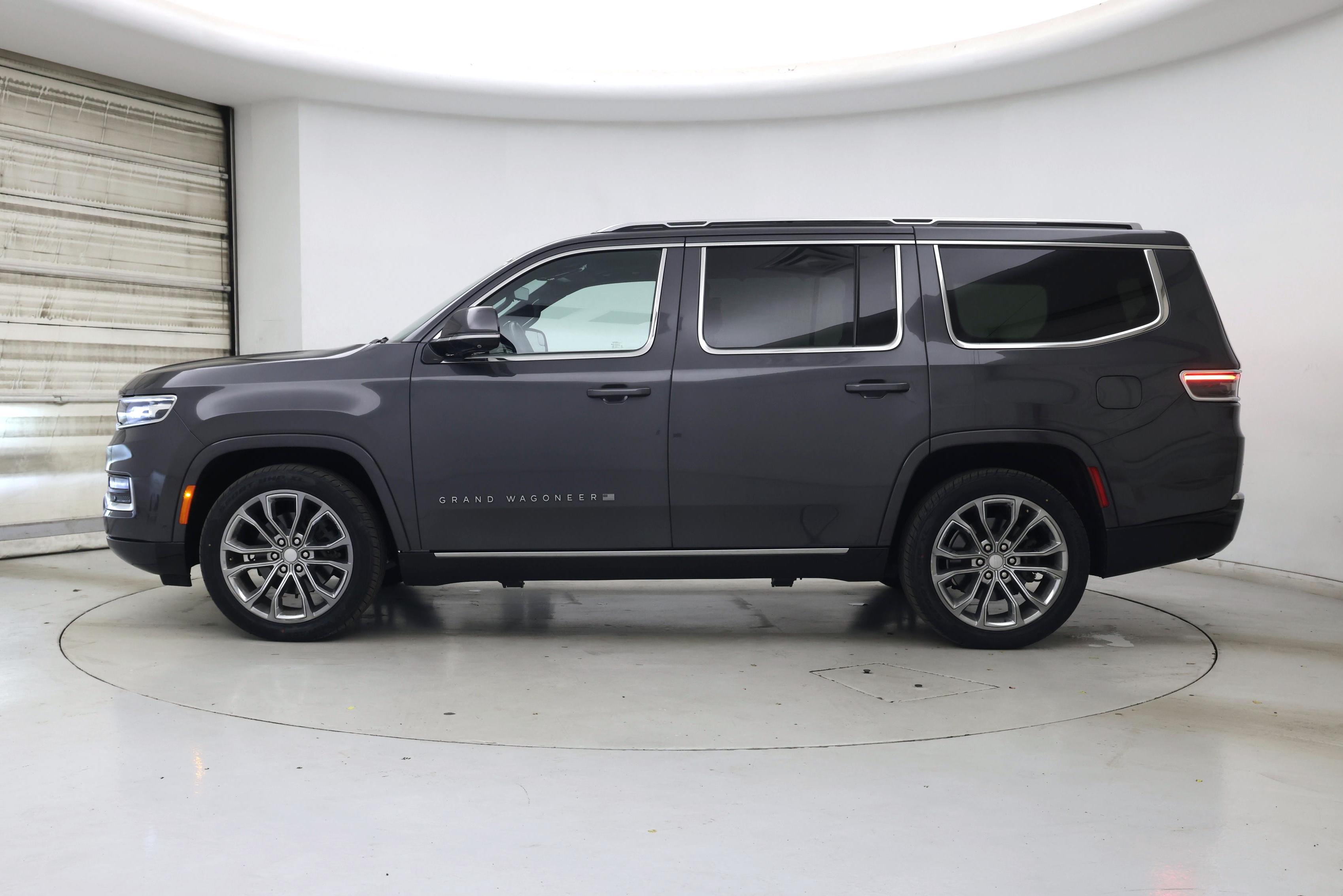 Thumbnail: 2022 Jeep Grand Wagoneer - 3