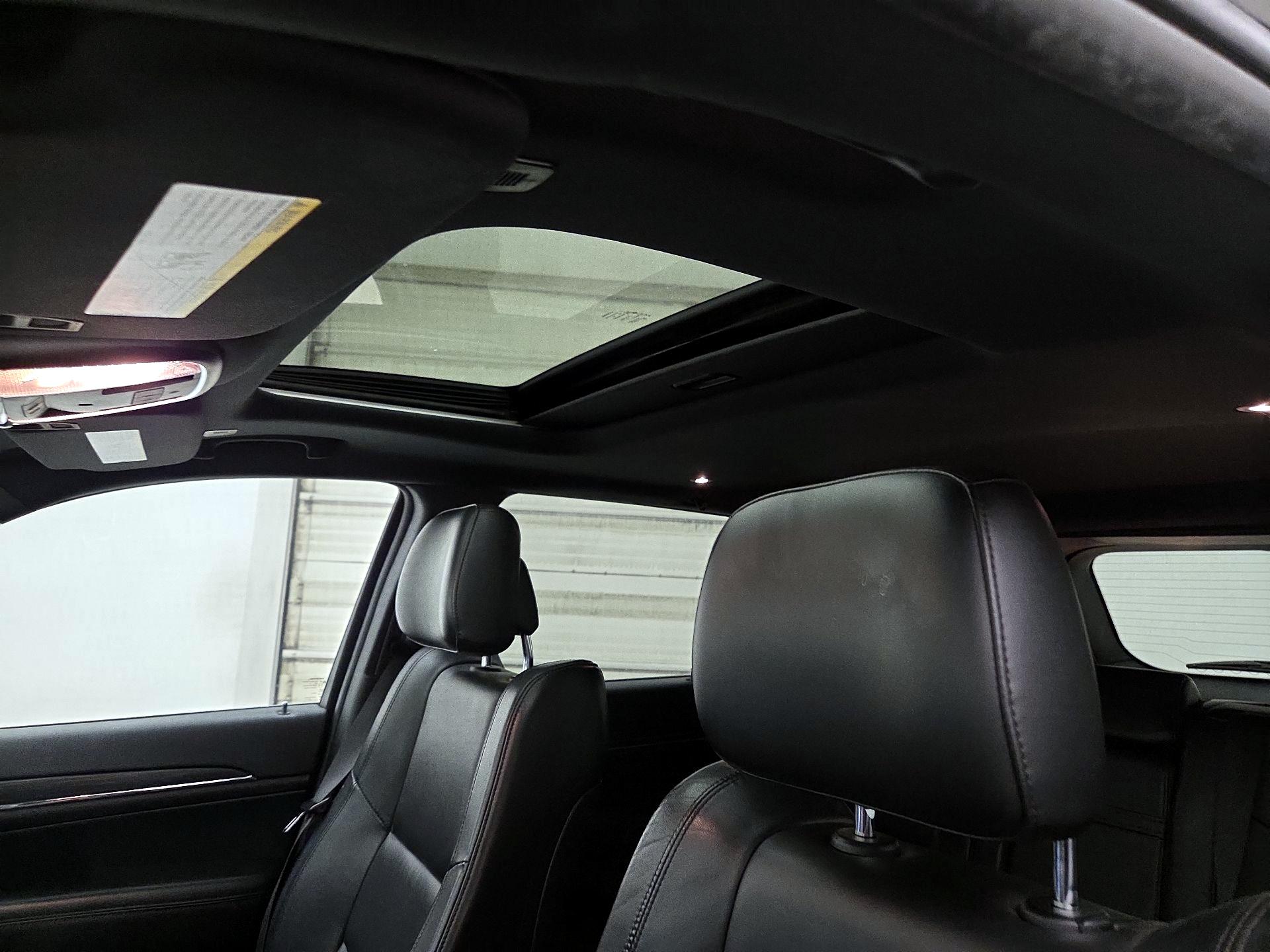 Thumbnail: 2019 Jeep Grand Cherokee - 19