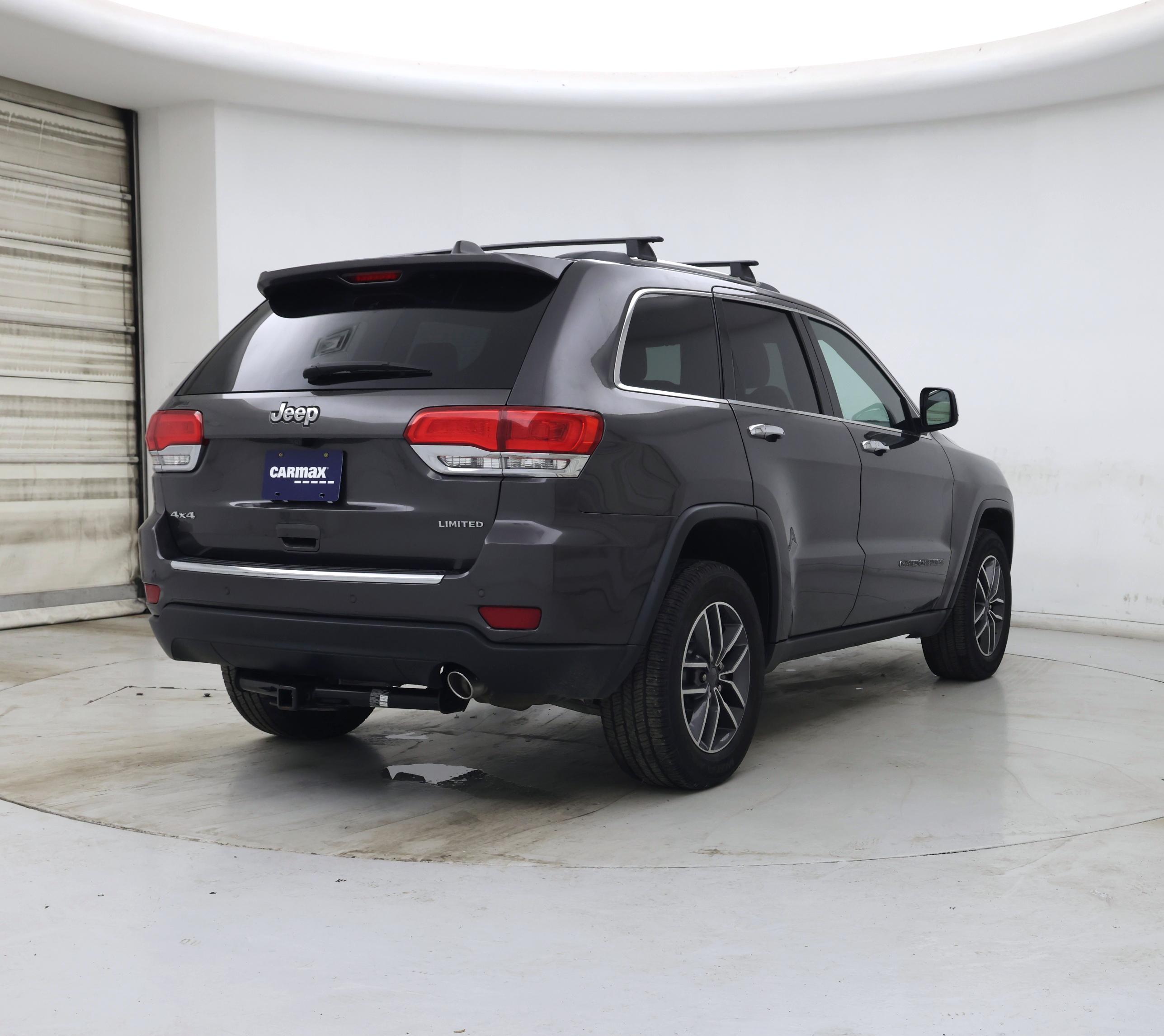 Thumbnail: 2019 Jeep Grand Cherokee - 8
