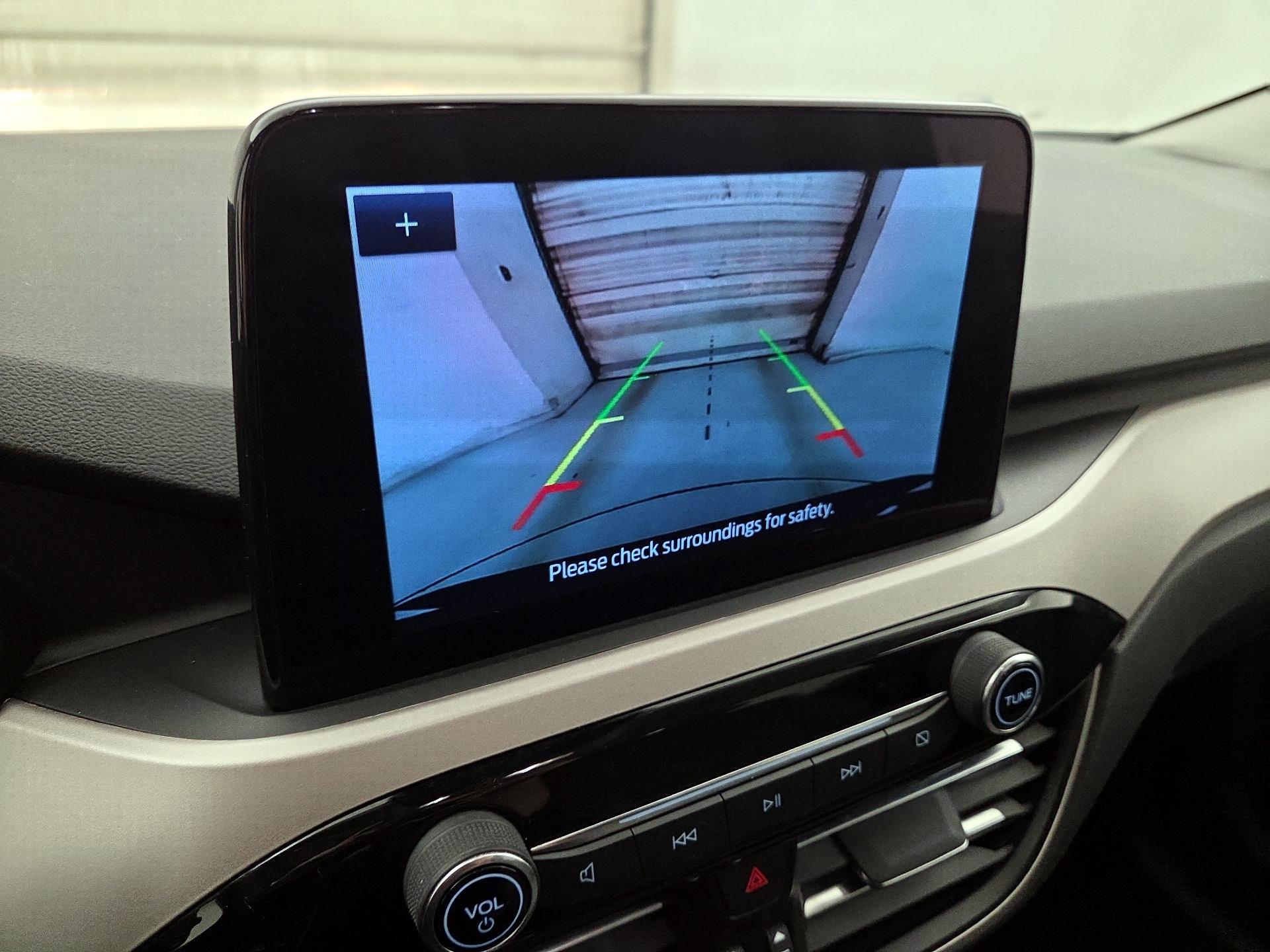 Thumbnail: 2022 Ford Escape - 14